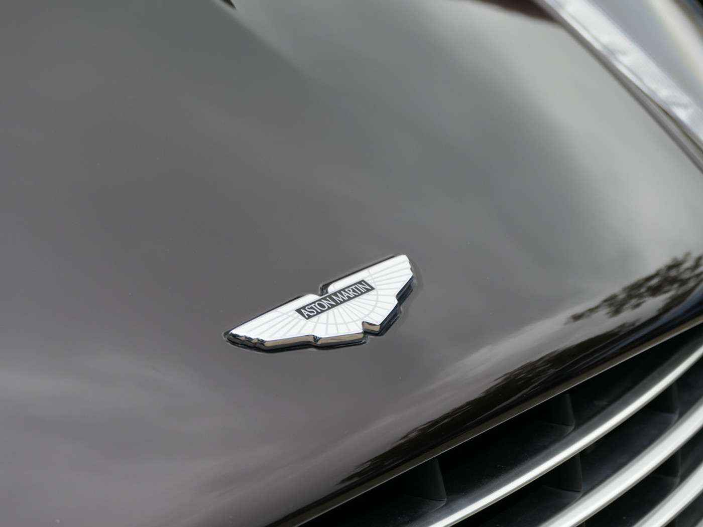 Foto van Aston Martin Vanquish