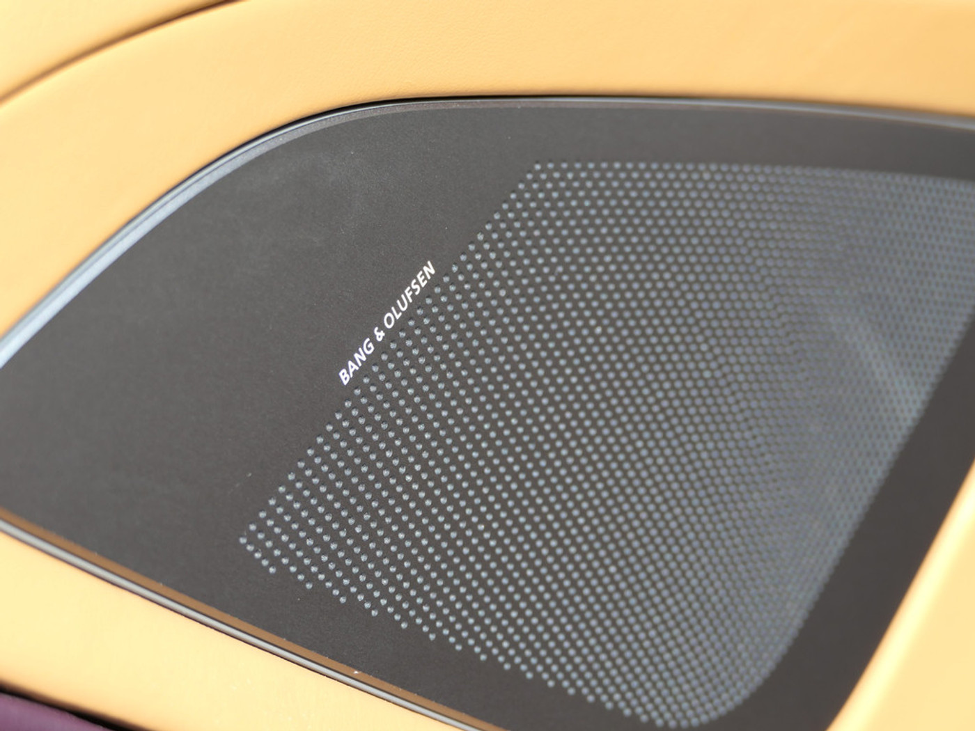 Foto van Aston Martin Vanquish