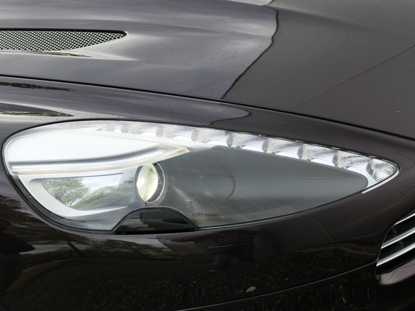 Foto van Aston Martin Vanquish