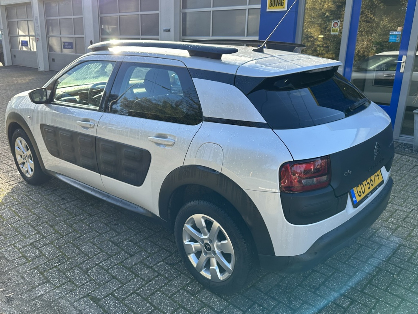 Foto van Citroen C4 Cactus