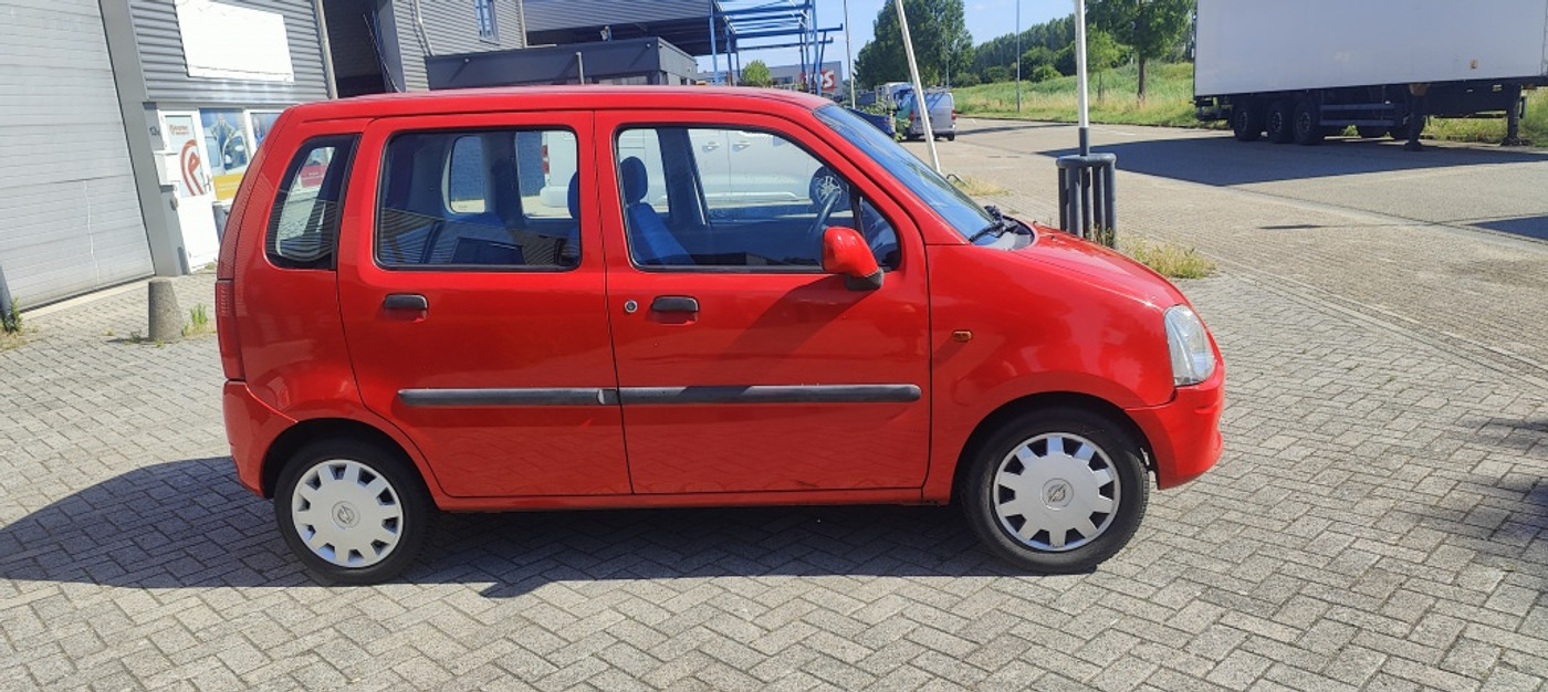 Foto van Opel Agila