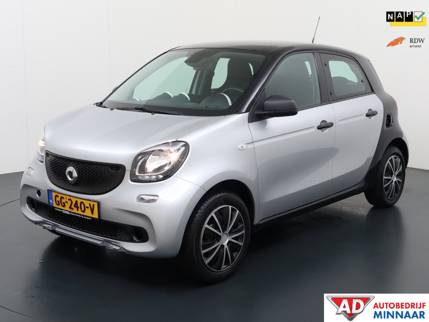 Smart Forfour 1.0 Pure 2015 - voorkant