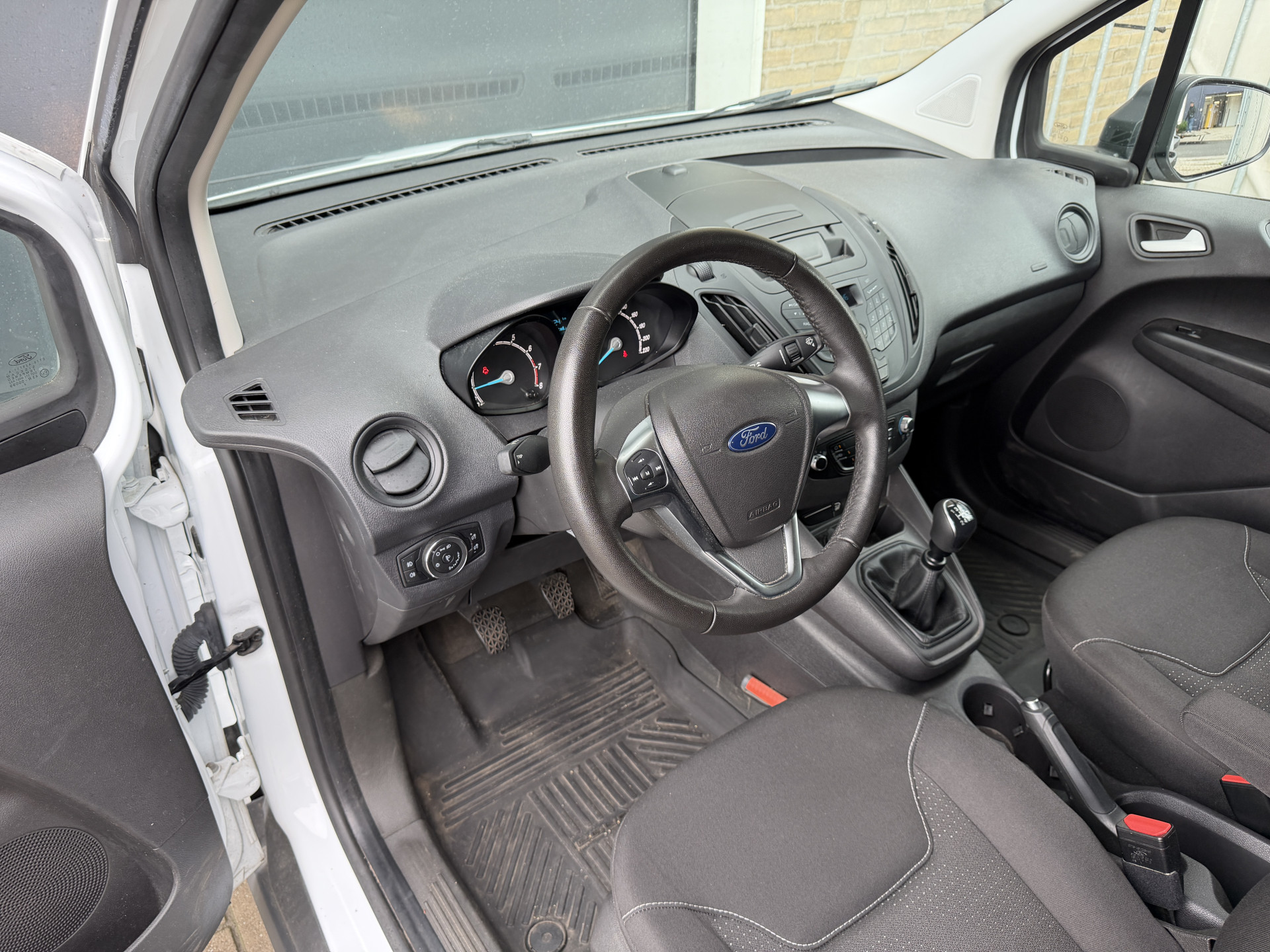 Foto van Ford Transit Courier