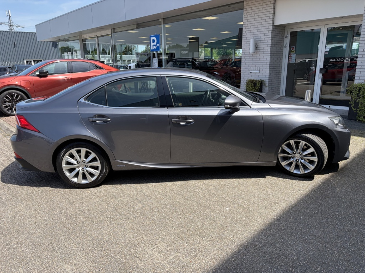 Foto van Lexus Lexus Is300h