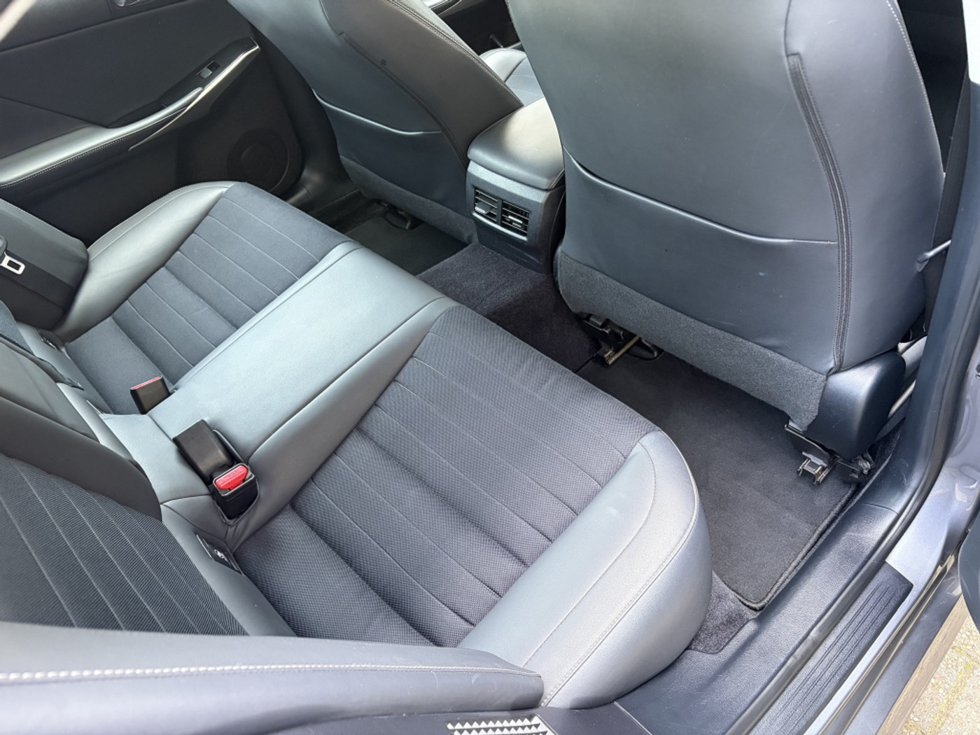 Foto van Lexus Lexus Is300h