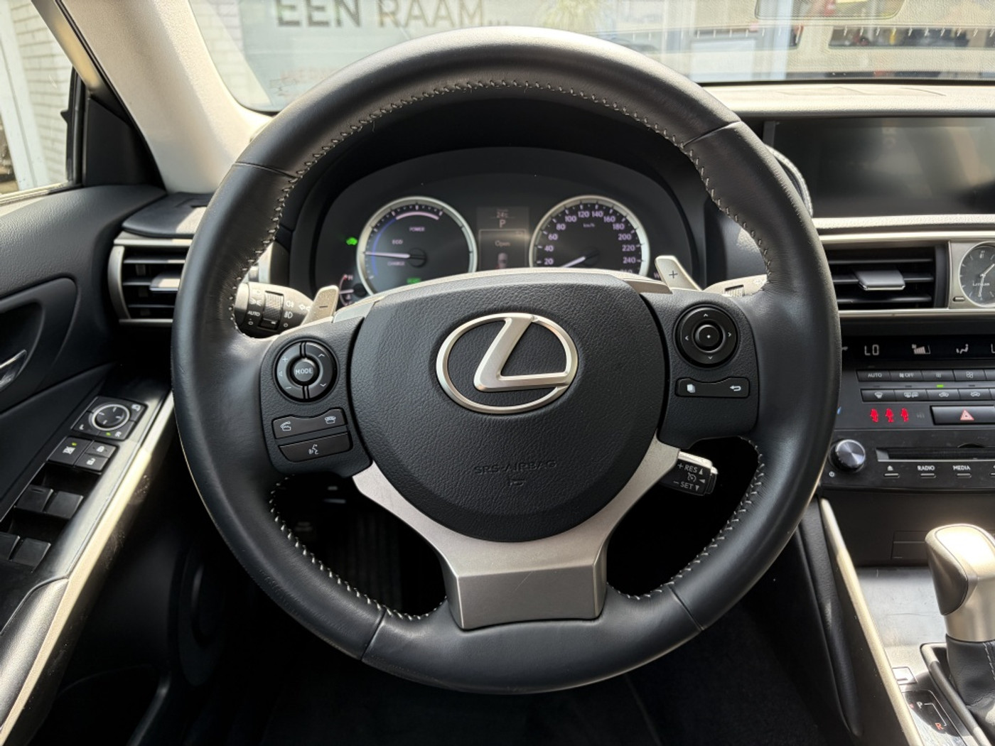 Foto van Lexus Lexus Is300h