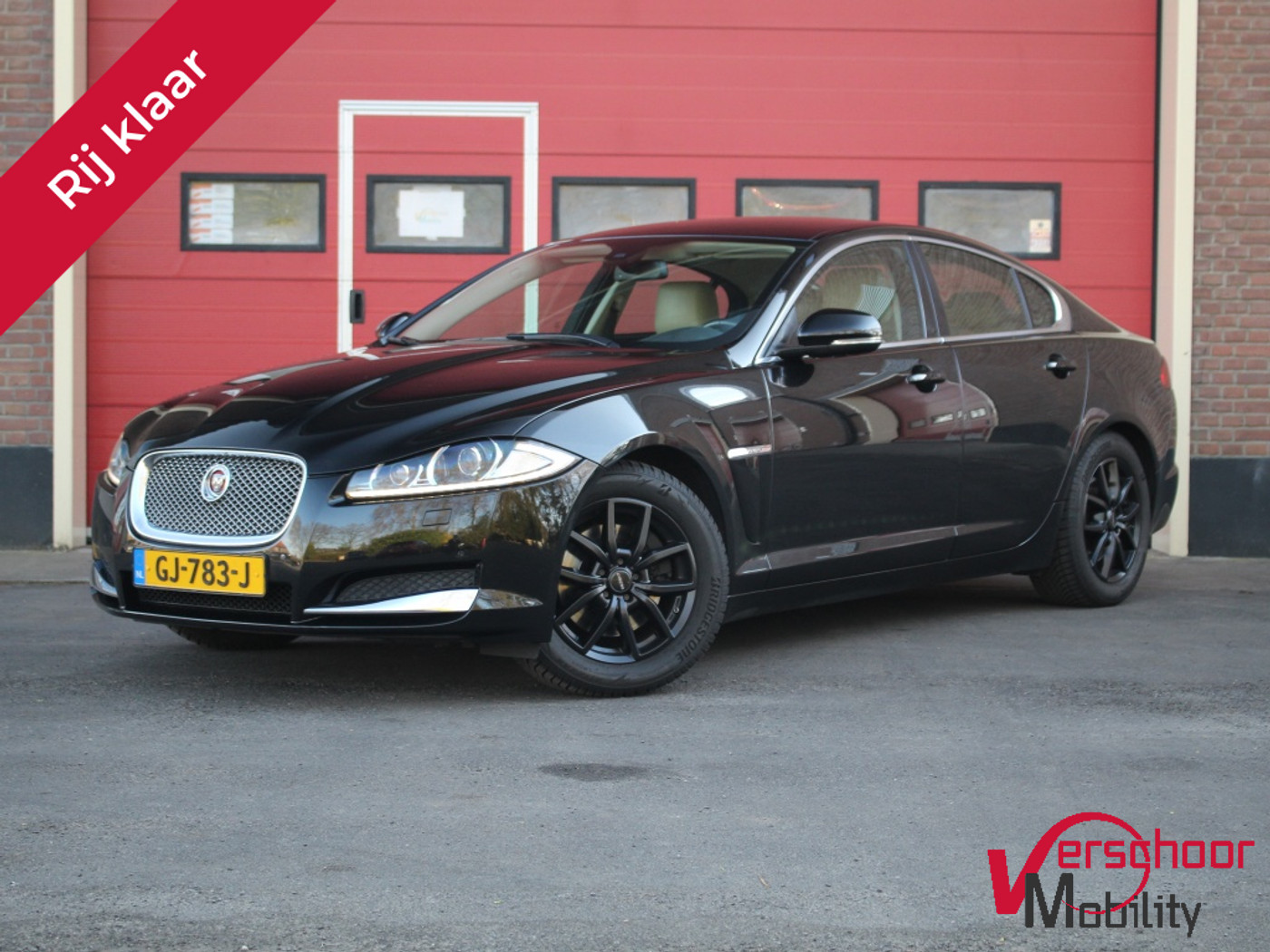 Jaguar XF 2.2D 2015 - voorkant