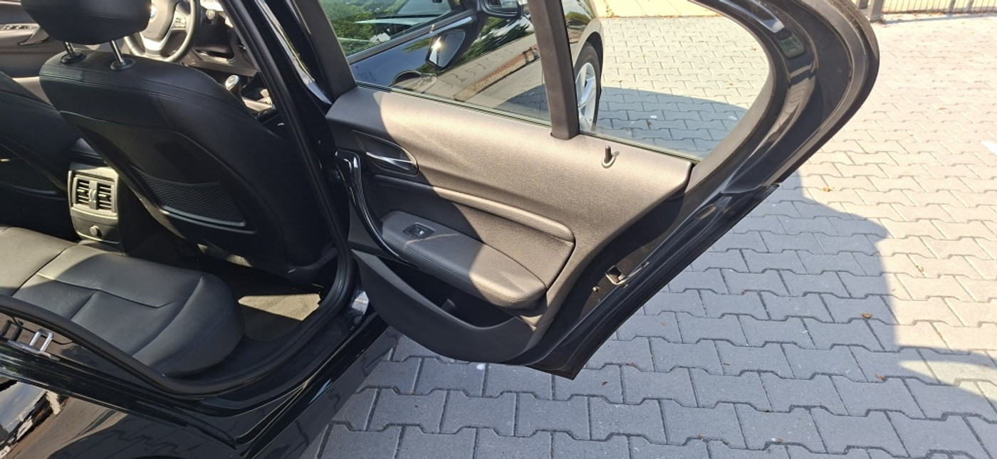 Foto van BMW 116d Efficient Dynamics