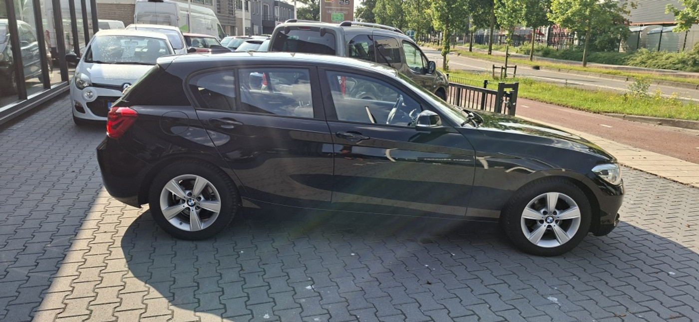 Foto van BMW 116d Efficient Dynamics