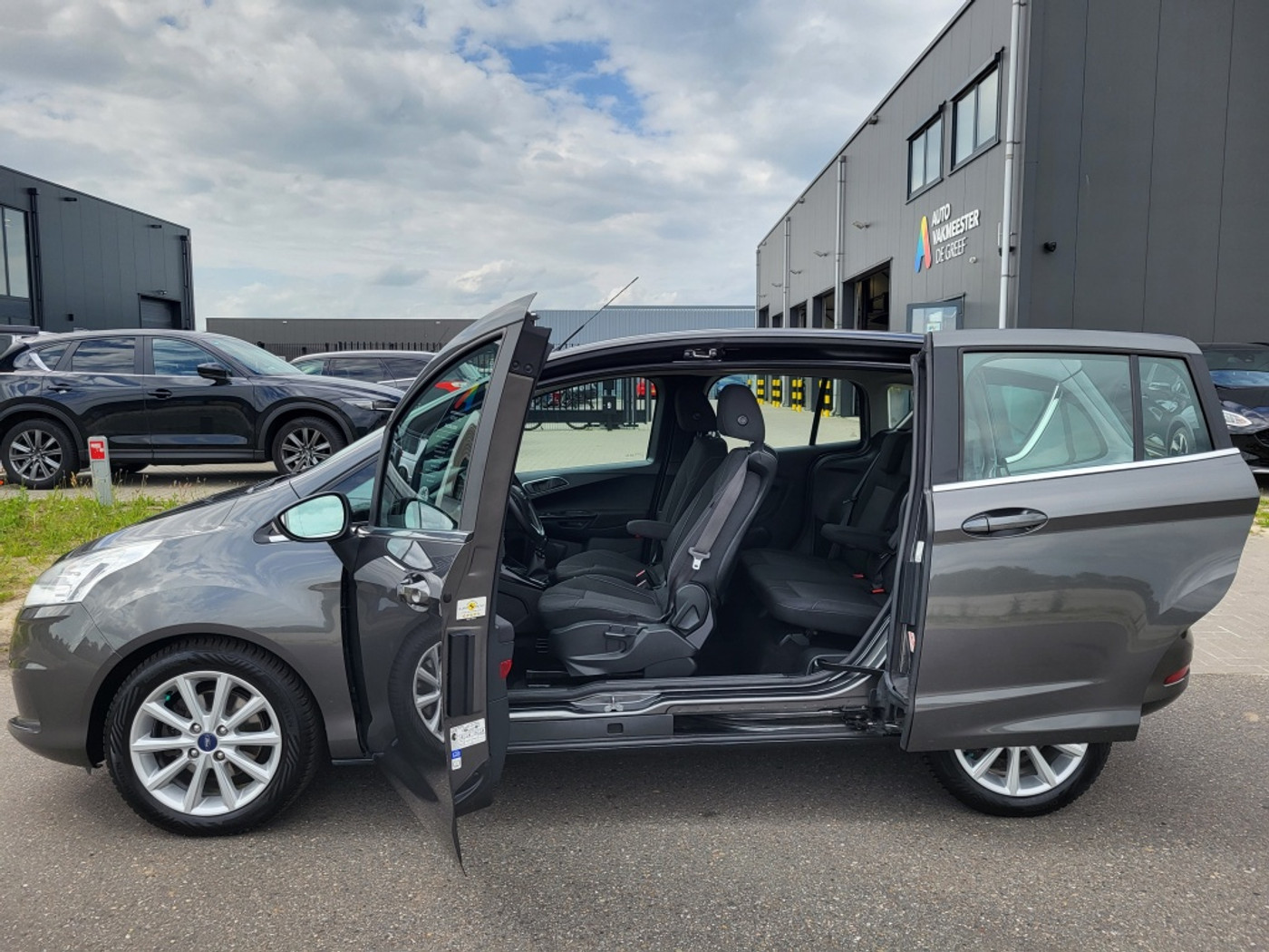Foto van Ford B-max