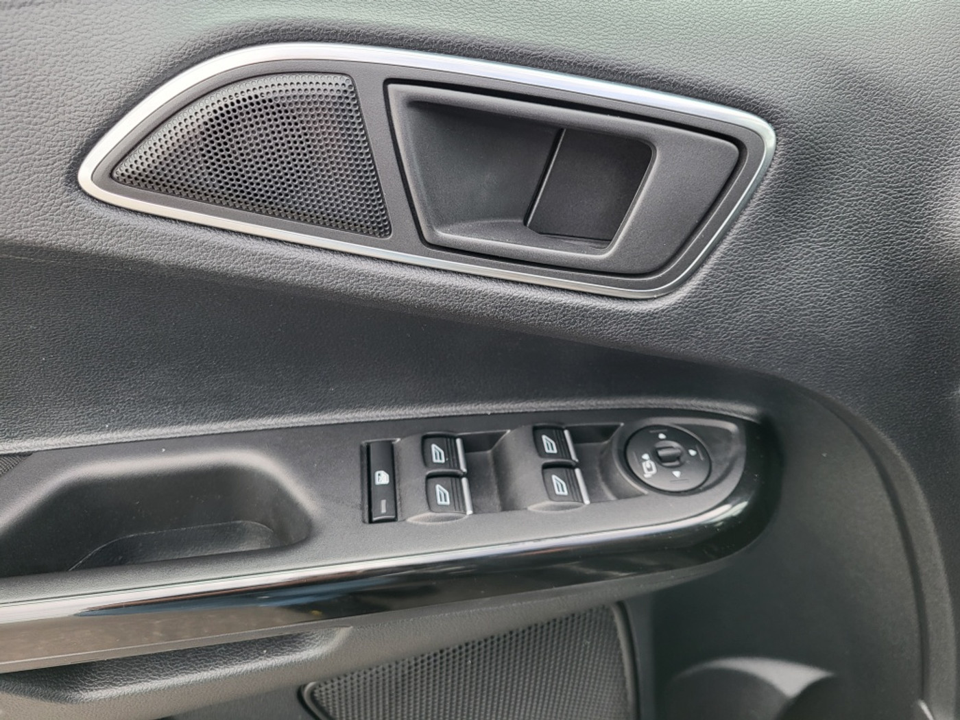 Foto van Ford B-max