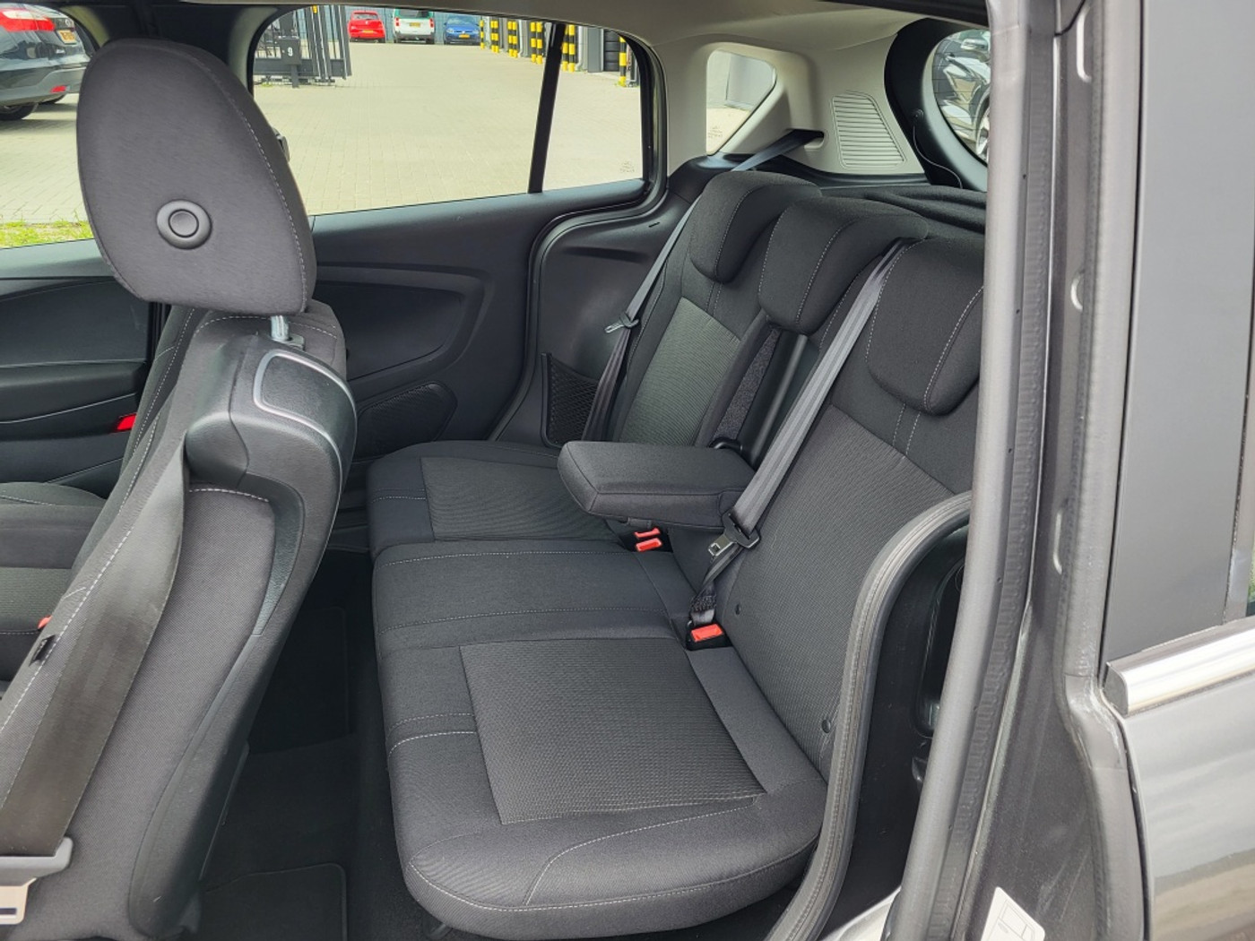 Foto van Ford B-max