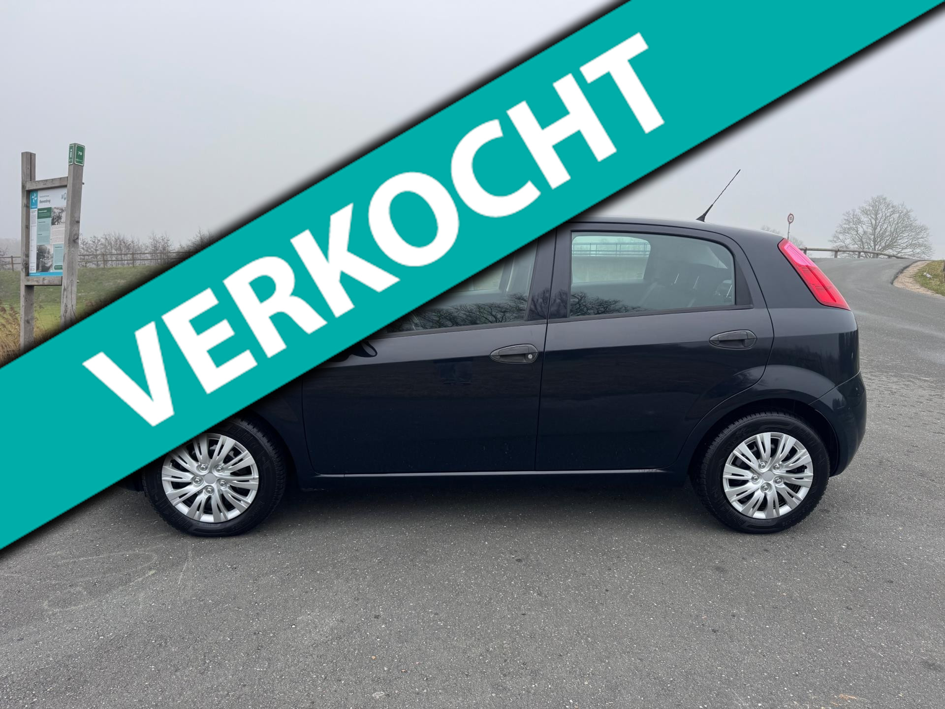 Fiat Fiat Punto 1.4 Active 2009 - voorkant