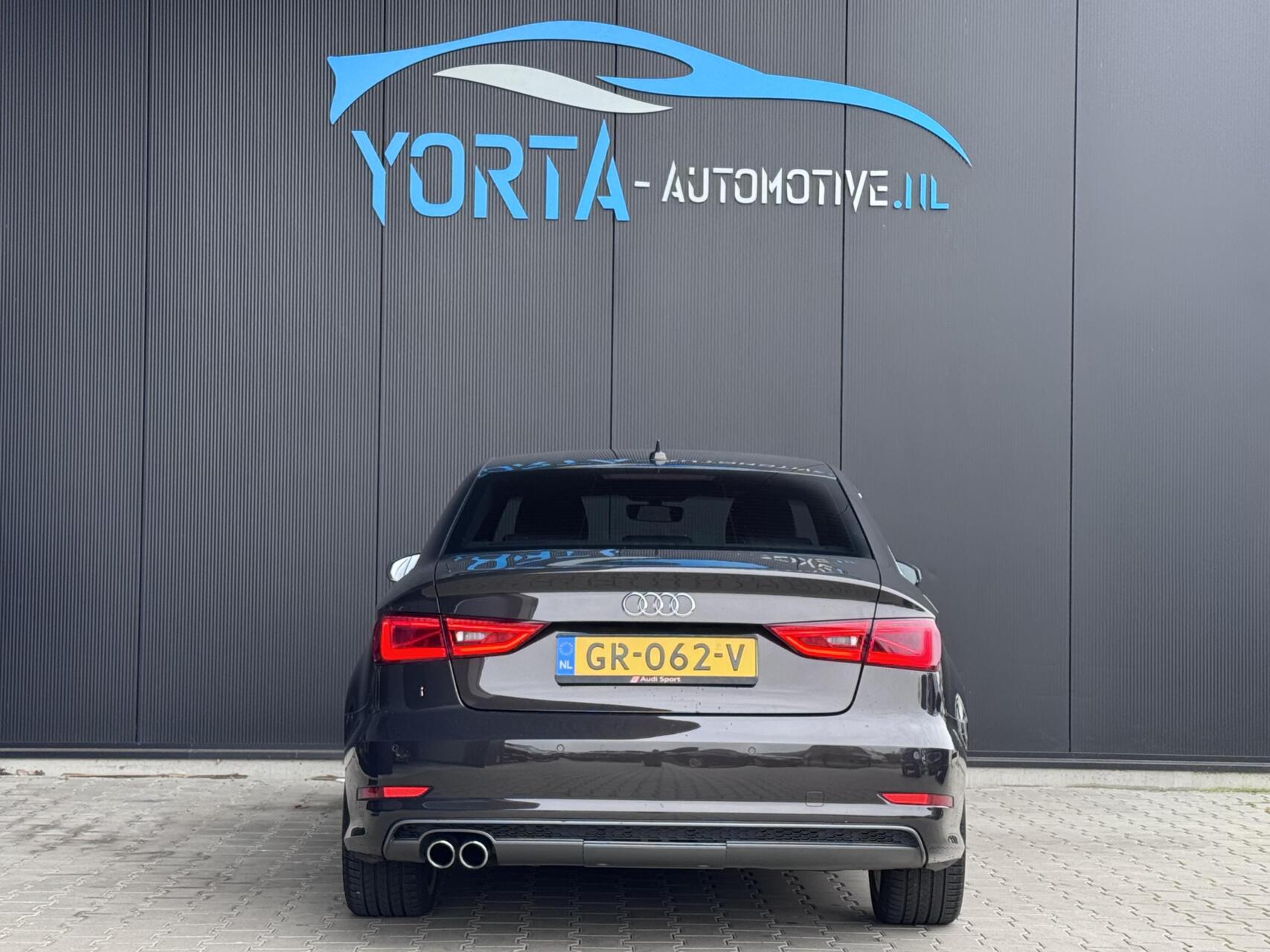 Foto van Audi A3 Limousine