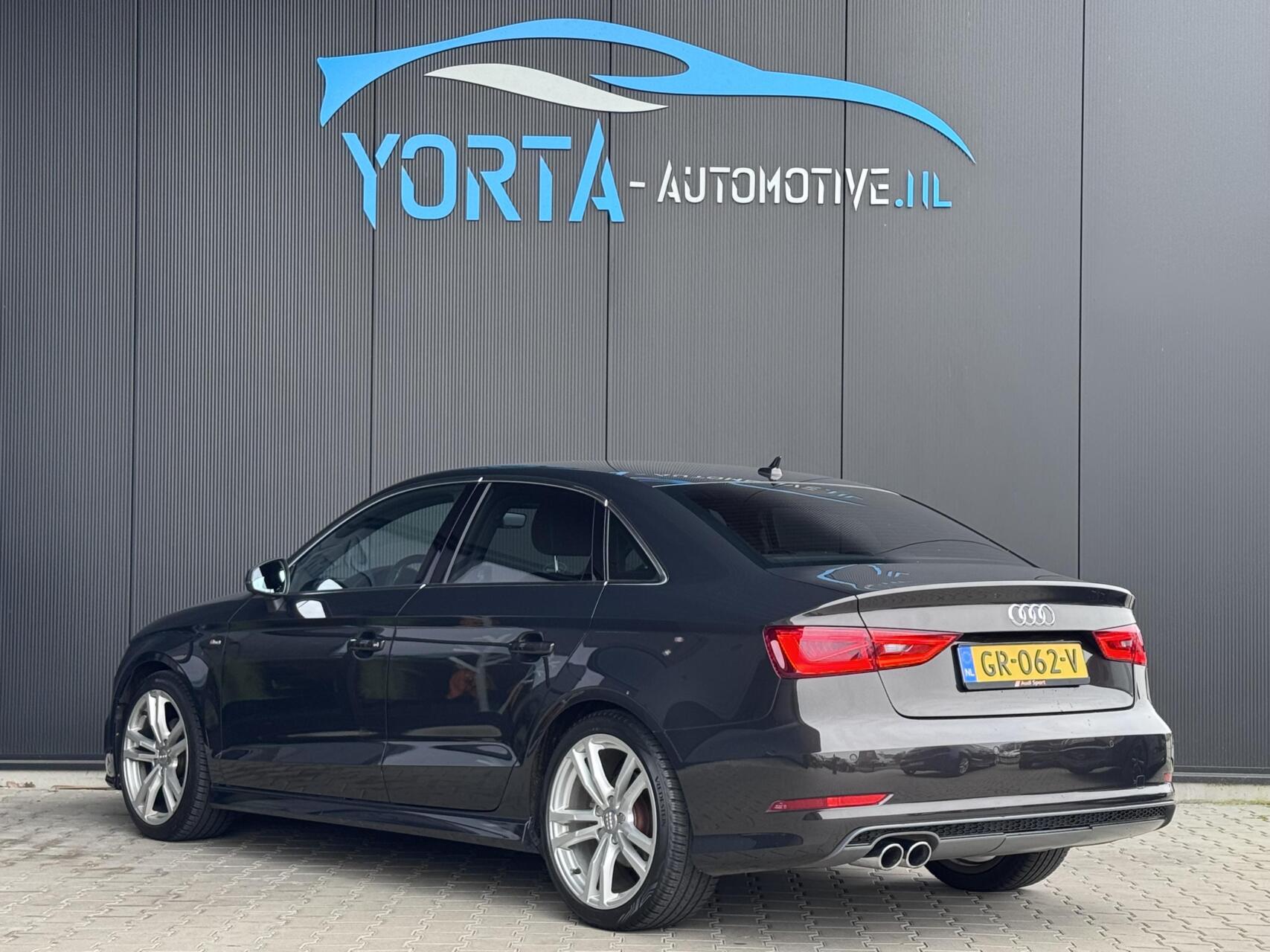 Foto van Audi A3 Limousine