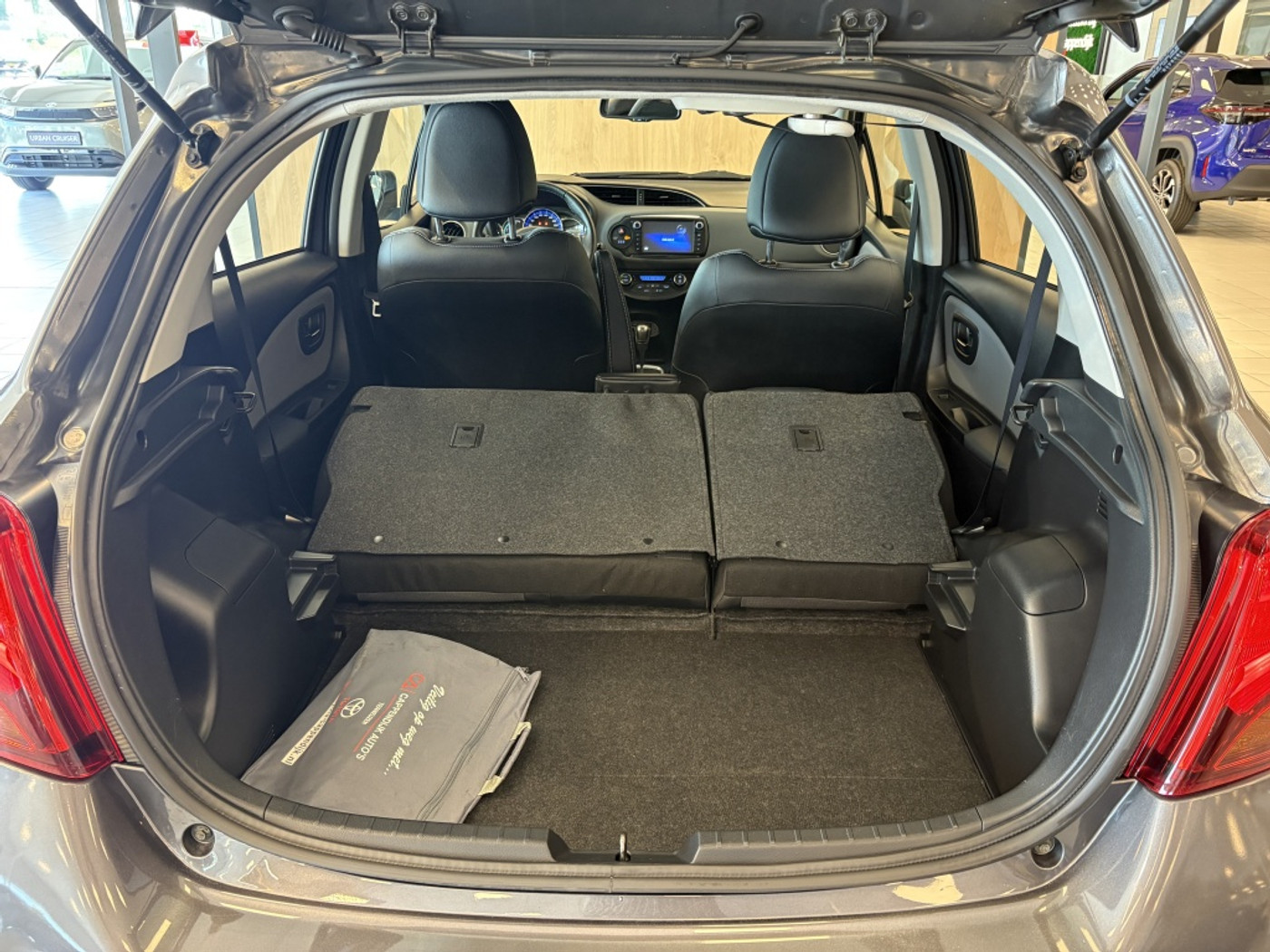 Foto van Toyota Toyota Yaris Hybrid