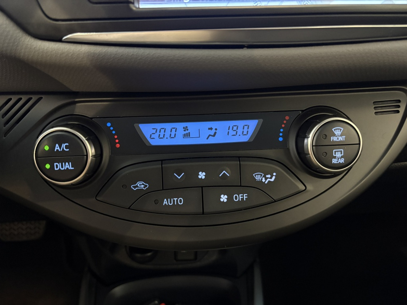 Foto van Toyota Toyota Yaris Hybrid