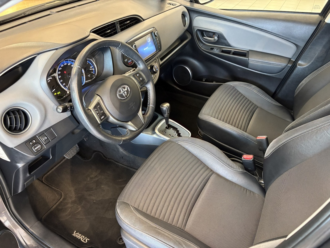 Foto van Toyota Toyota Yaris Hybrid