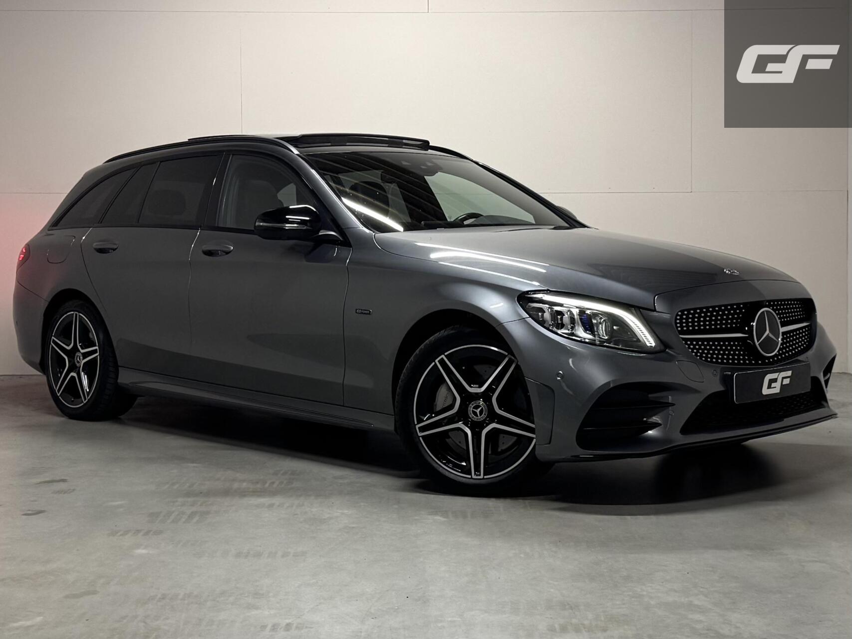 Mercedes-Benz C 300 E 300e AMG Pano Leer 360° Trekh. NAP 2020 - voorkant