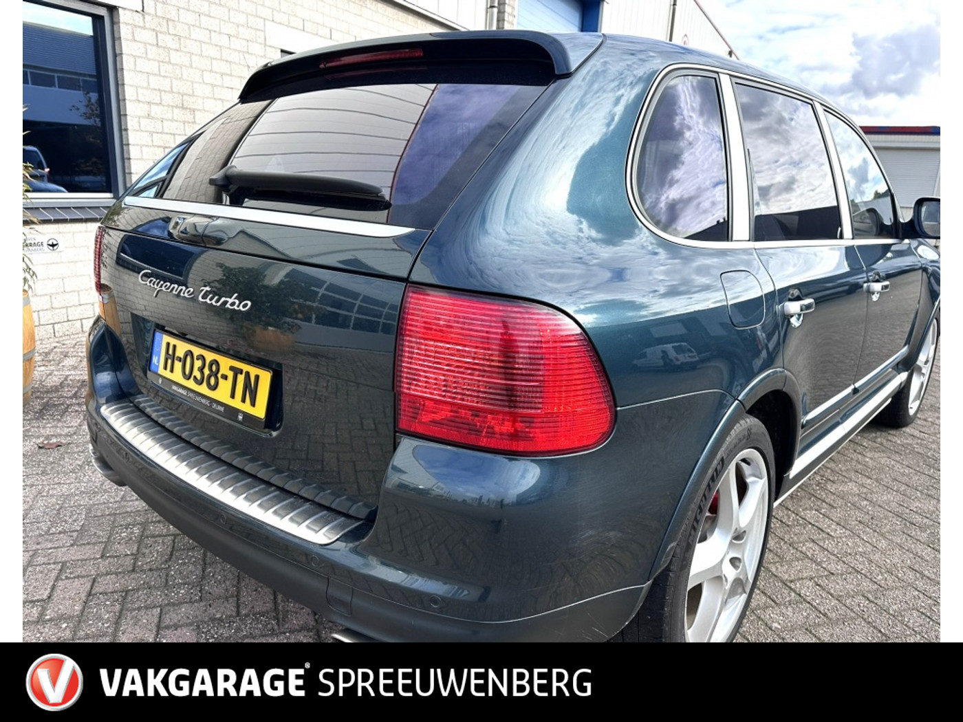 Foto van Porsche Cayenne Turbo