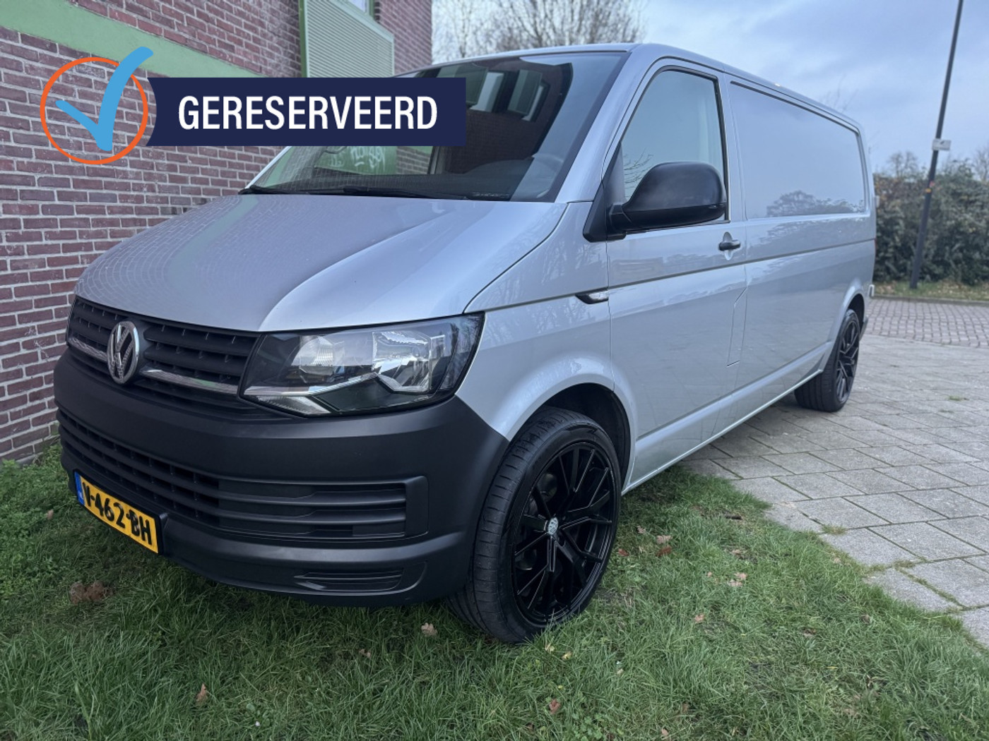 Volkswagen Transporter 2.0 TDI L2H1*2017*Airco|Pdc|Cruise|Lmv|Nav 2017 - voorkant
