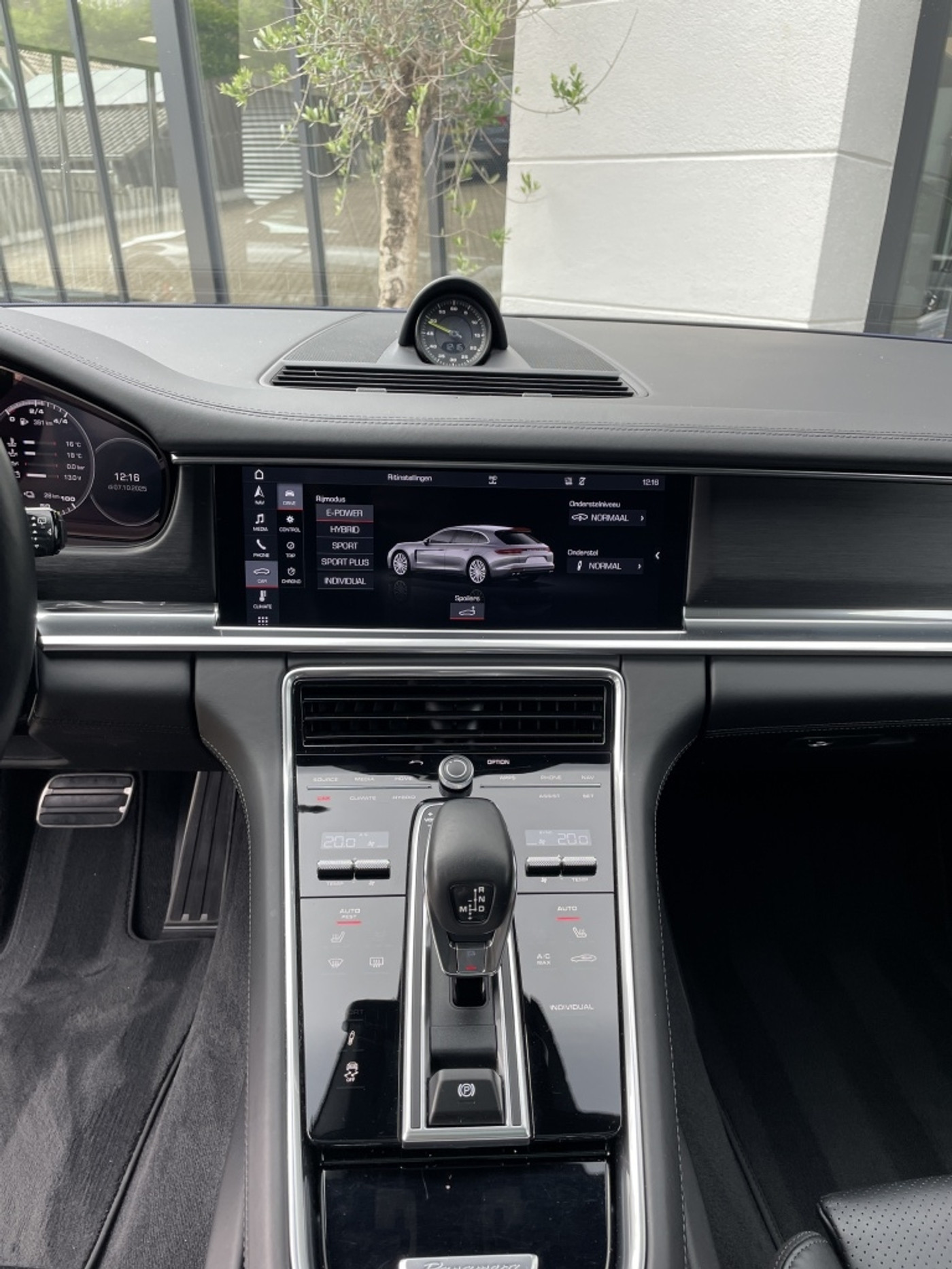 Foto van Porsche Panamera 4 E-hybrid