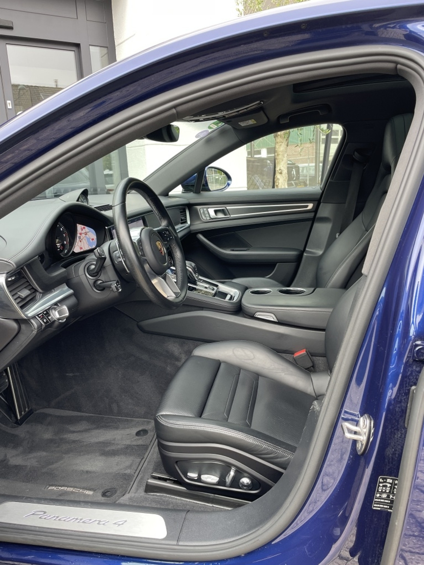 Foto van Porsche Panamera 4 E-hybrid