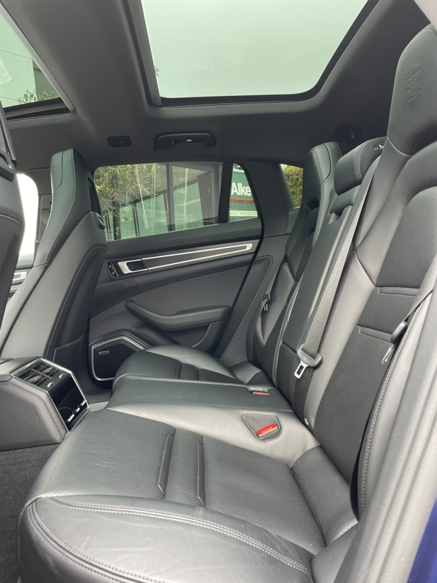 Foto van Porsche Panamera 4 E-hybrid