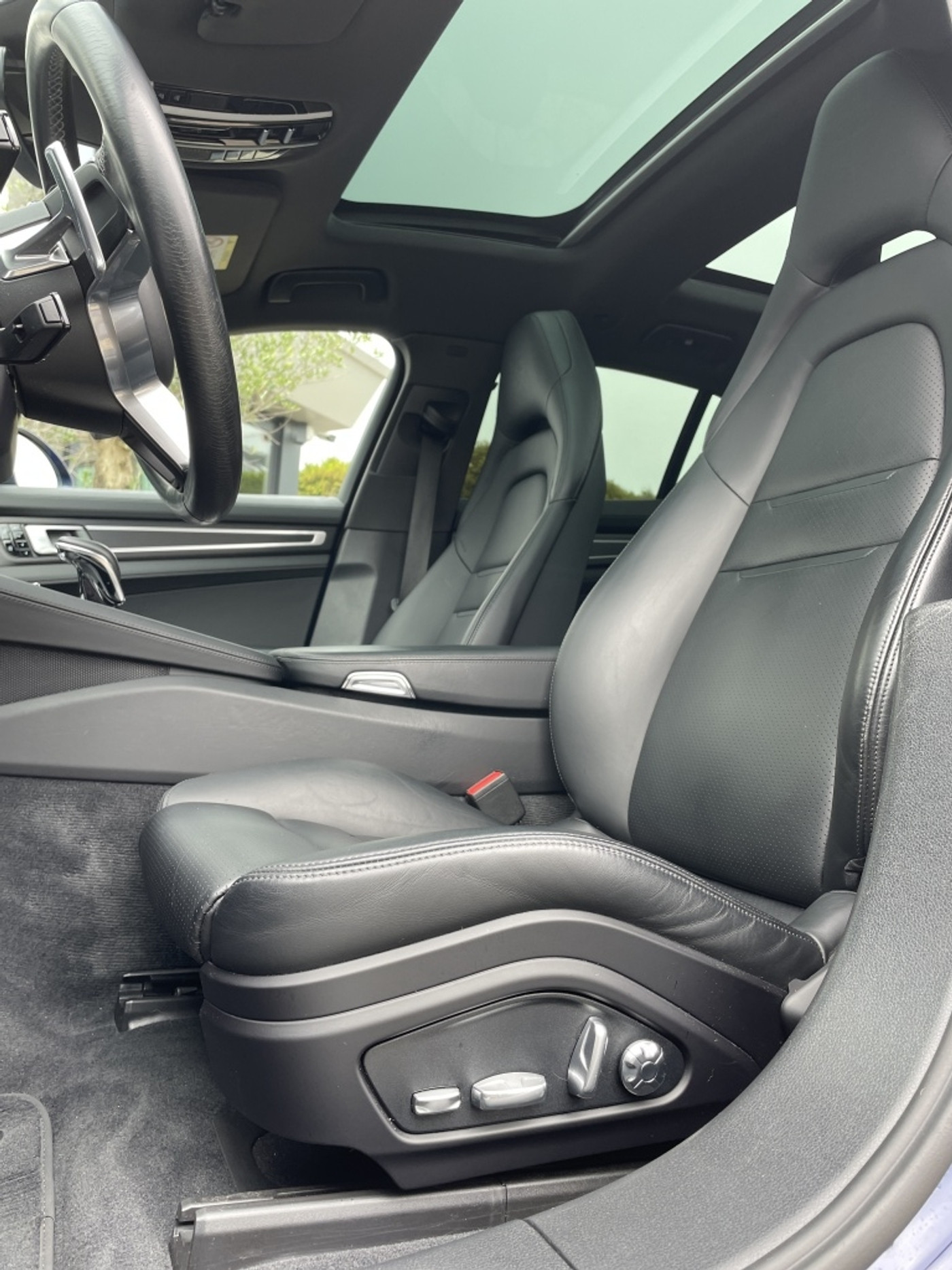 Foto van Porsche Panamera 4 E-hybrid