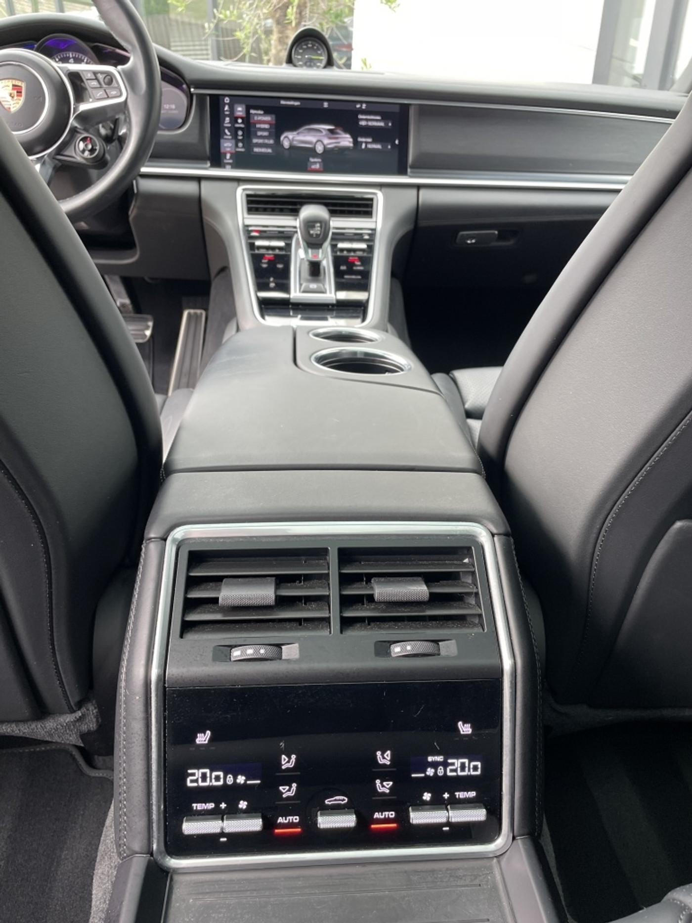 Foto van Porsche Panamera 4 E-hybrid