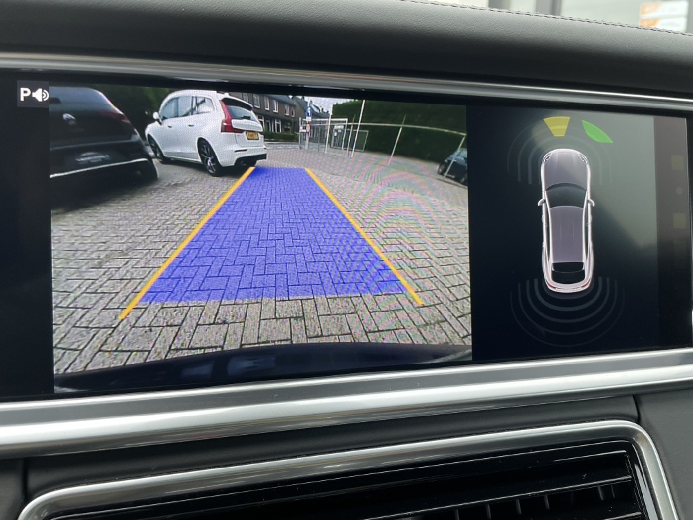 Foto van Porsche Panamera 4 E-hybrid