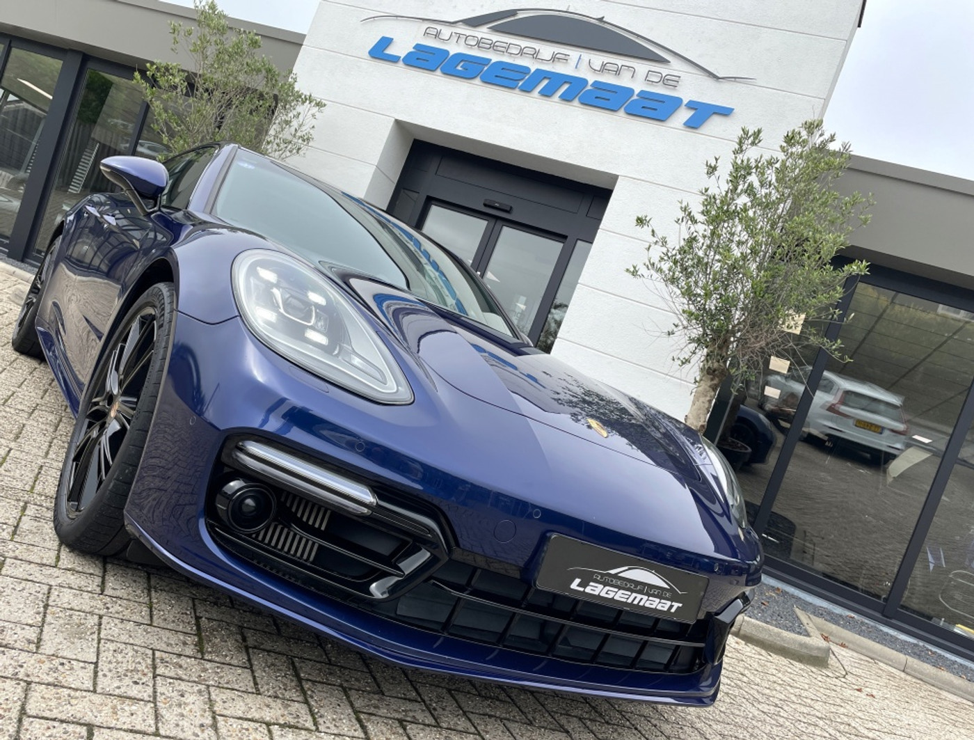 Foto van Porsche Panamera 4 E-hybrid
