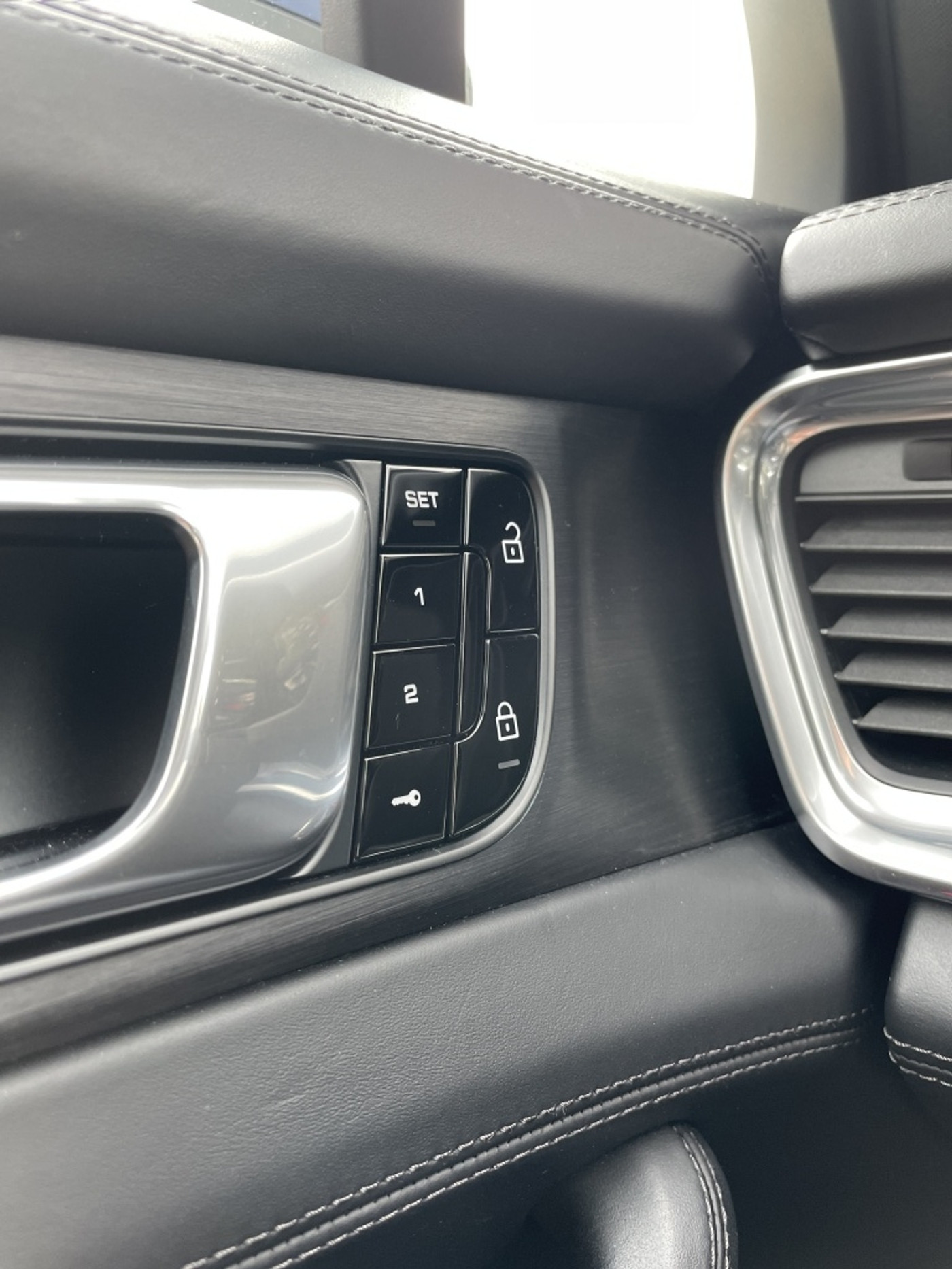 Foto van Porsche Panamera 4 E-hybrid