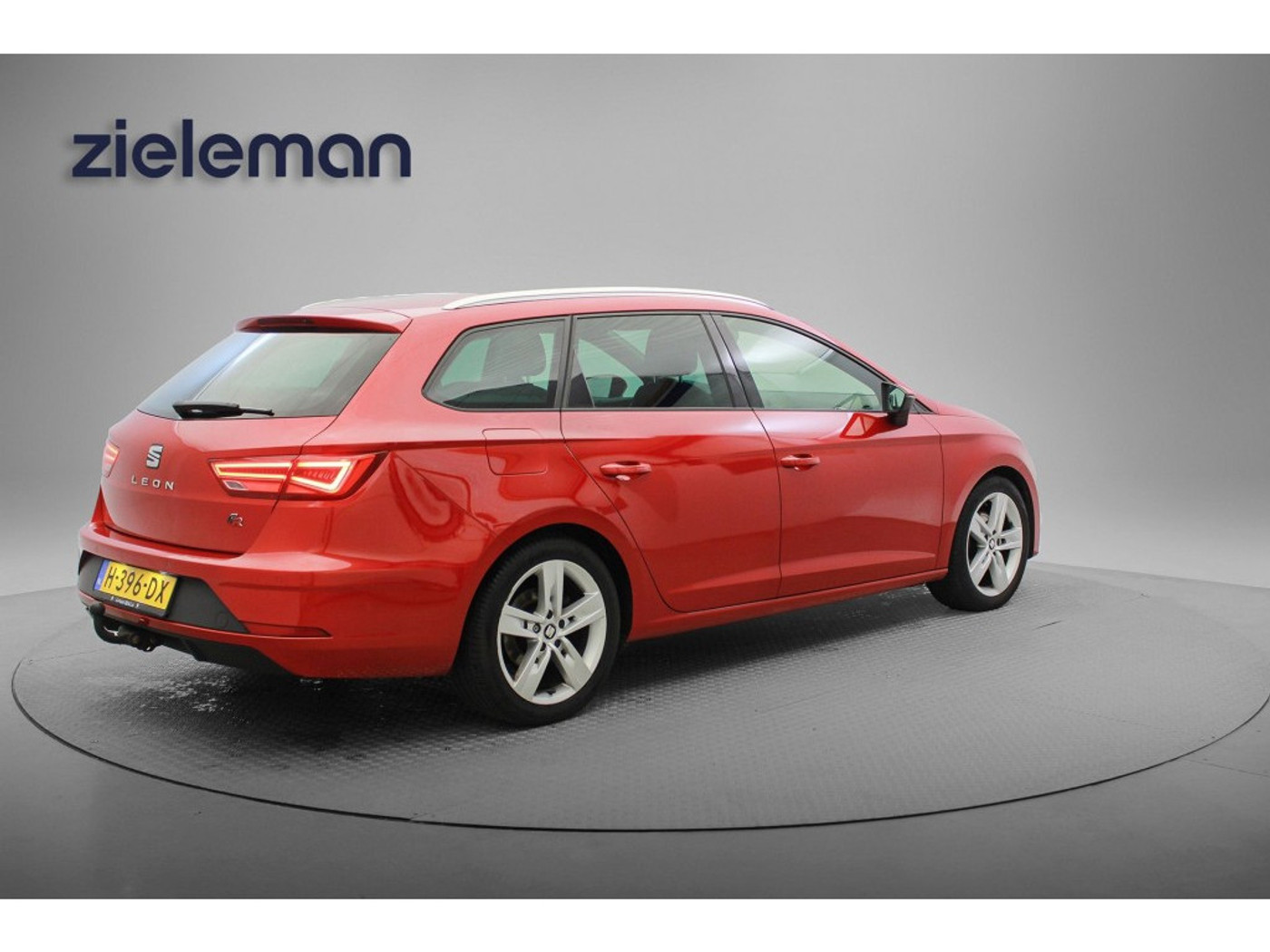 Foto van Seat Leon Sportourer ST