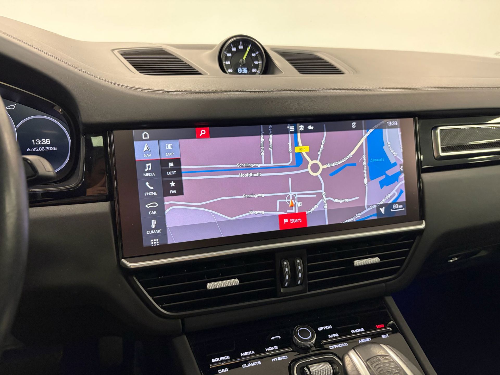 Foto van Porsche Cayenne E-hybrid