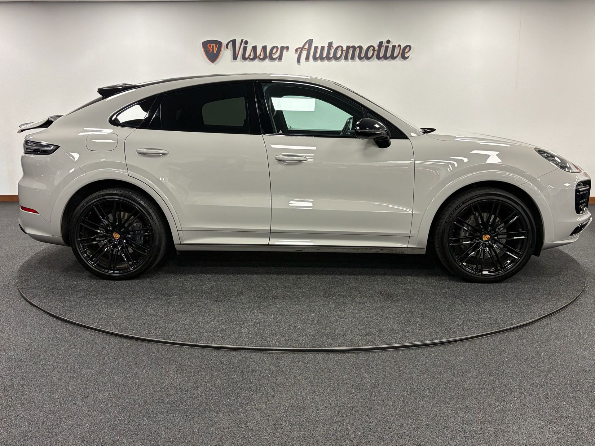 Foto van Porsche Cayenne E-hybrid