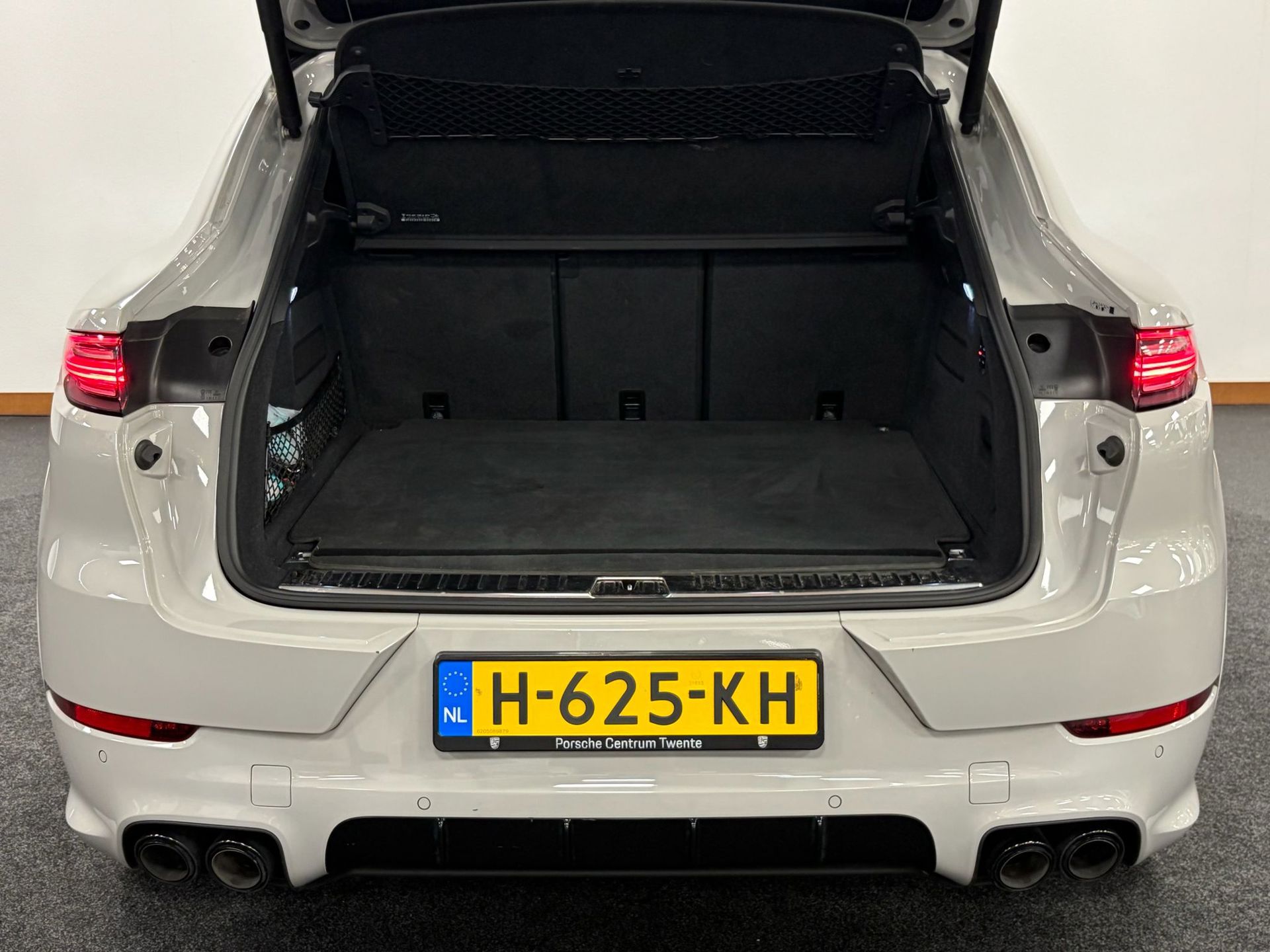 Foto van Porsche Cayenne E-hybrid