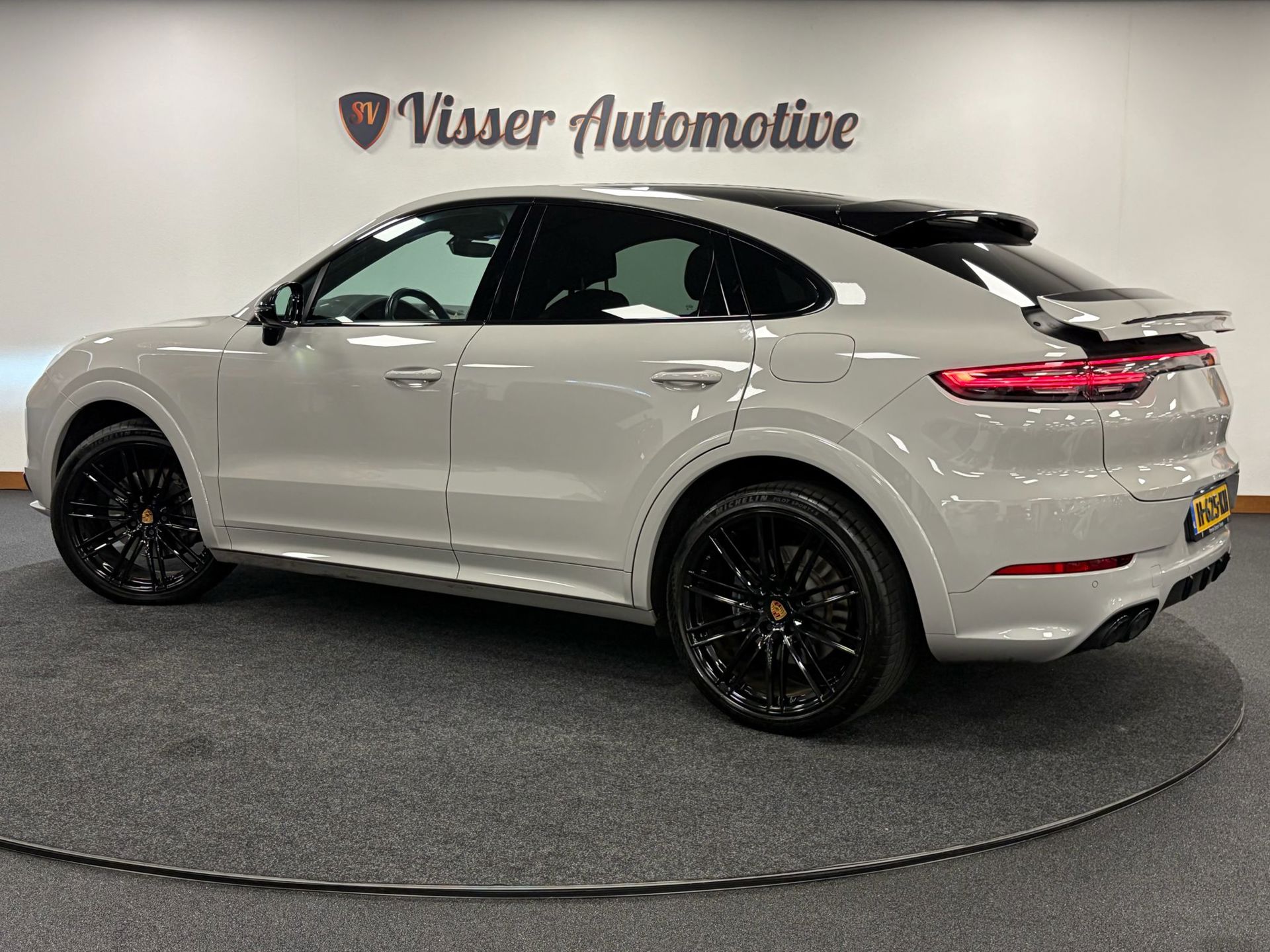 Foto van Porsche Cayenne E-hybrid