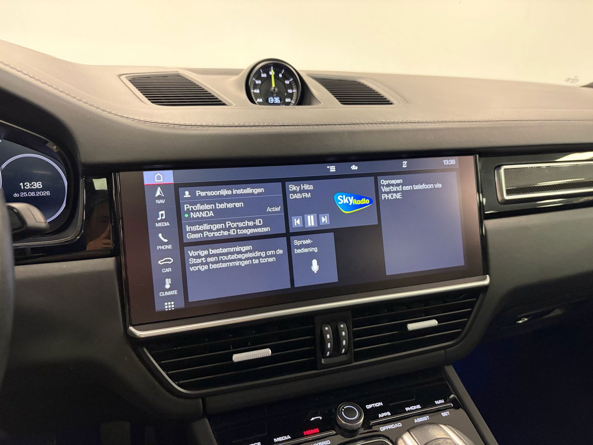 Foto van Porsche Cayenne E-hybrid