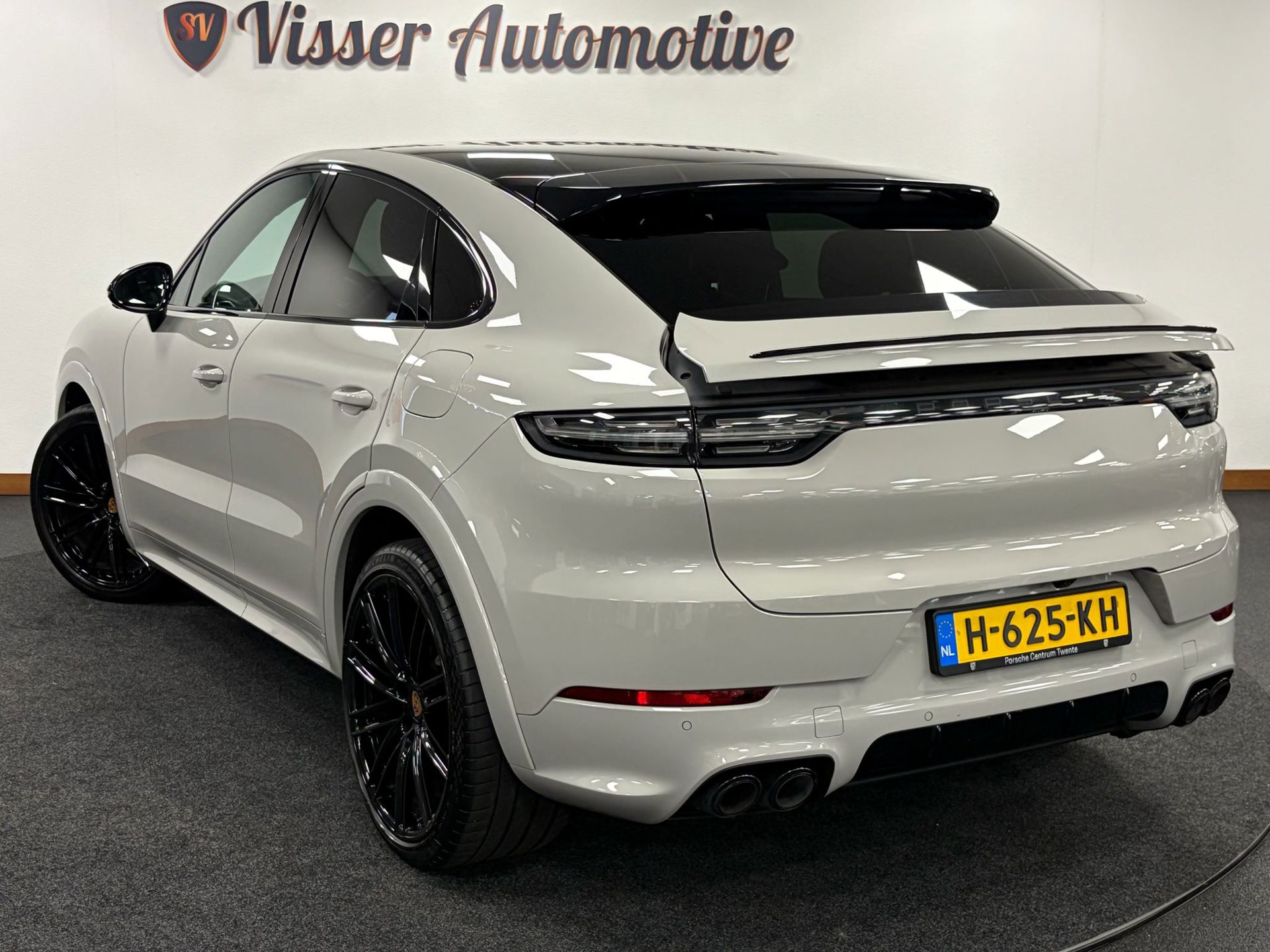 Foto van Porsche Cayenne E-hybrid