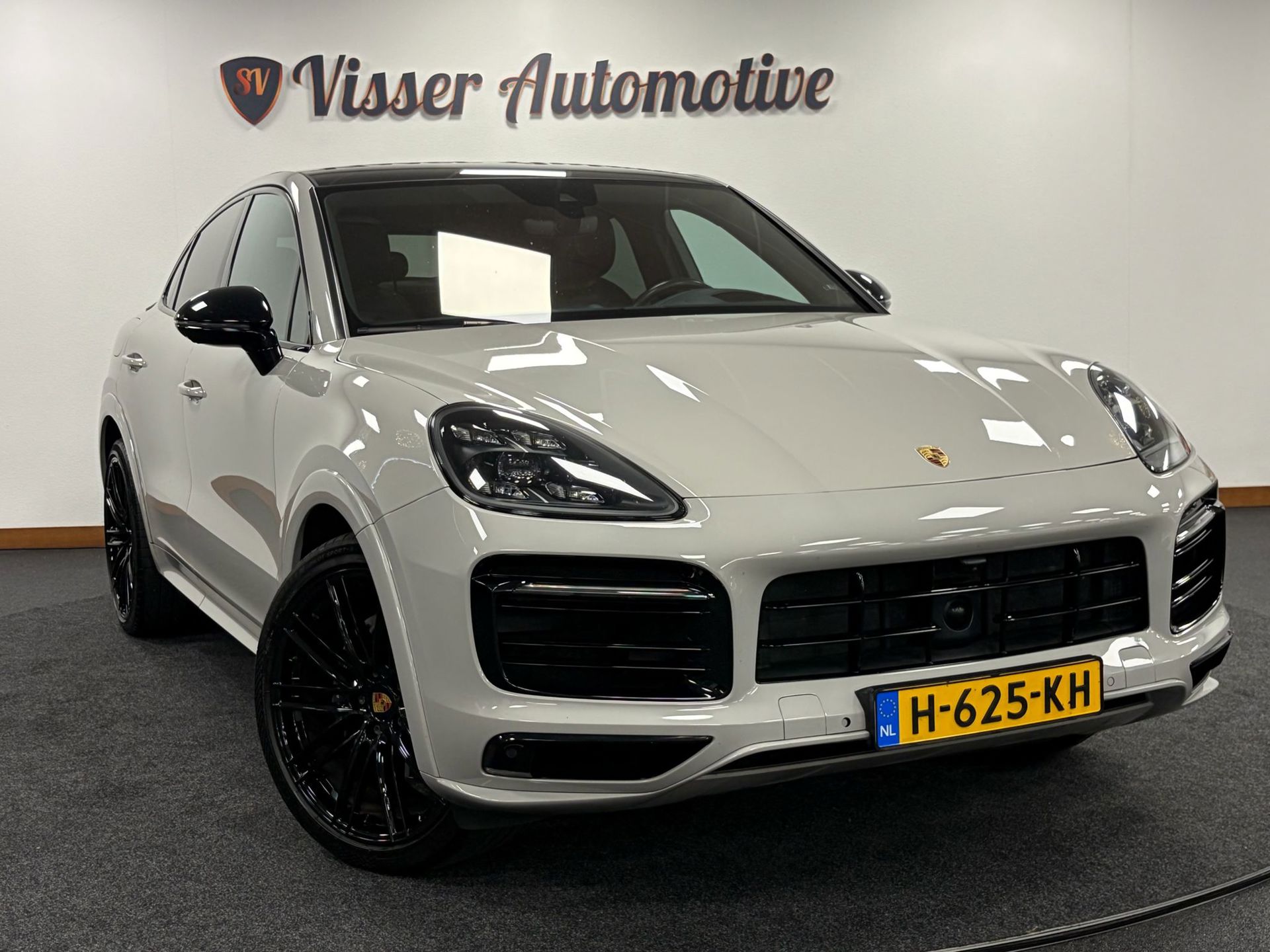 Foto van Porsche Cayenne E-hybrid