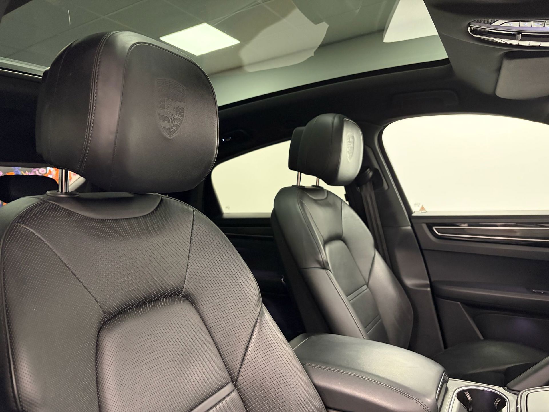 Foto van Porsche Cayenne E-hybrid