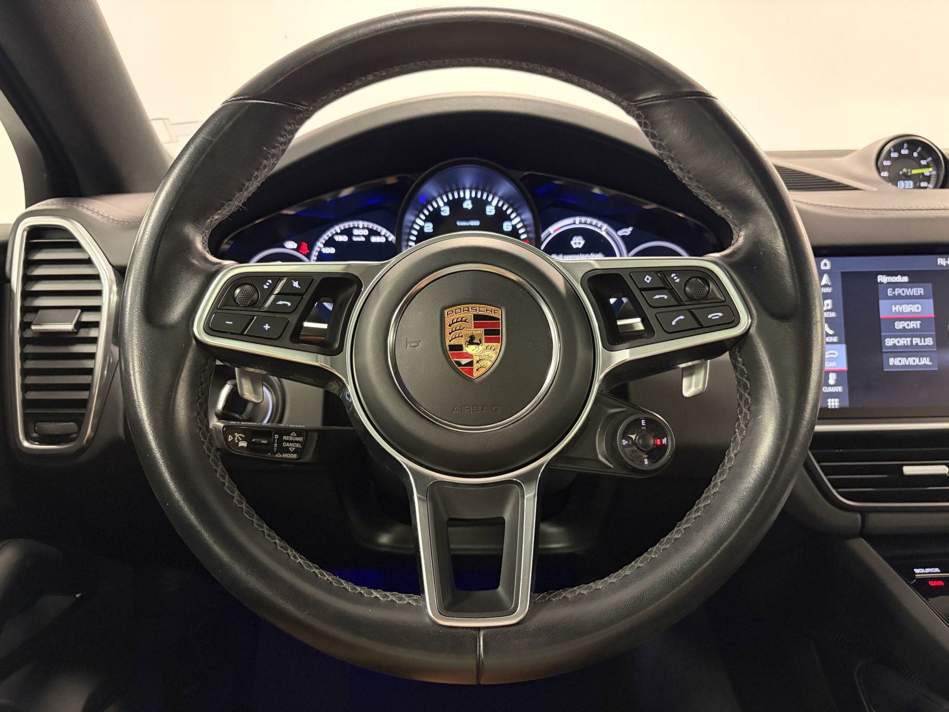 Foto van Porsche Cayenne E-hybrid