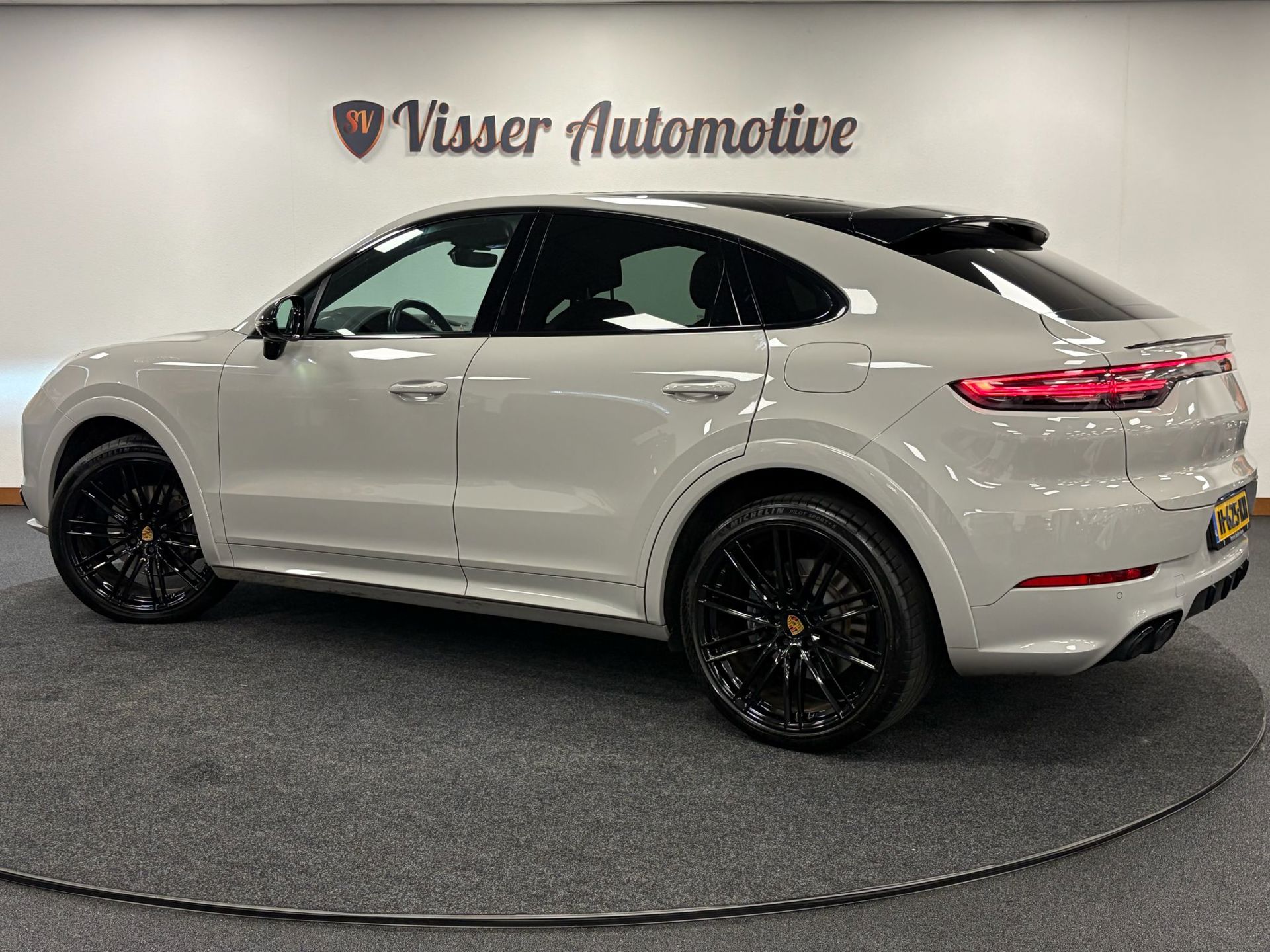 Foto van Porsche Cayenne E-hybrid