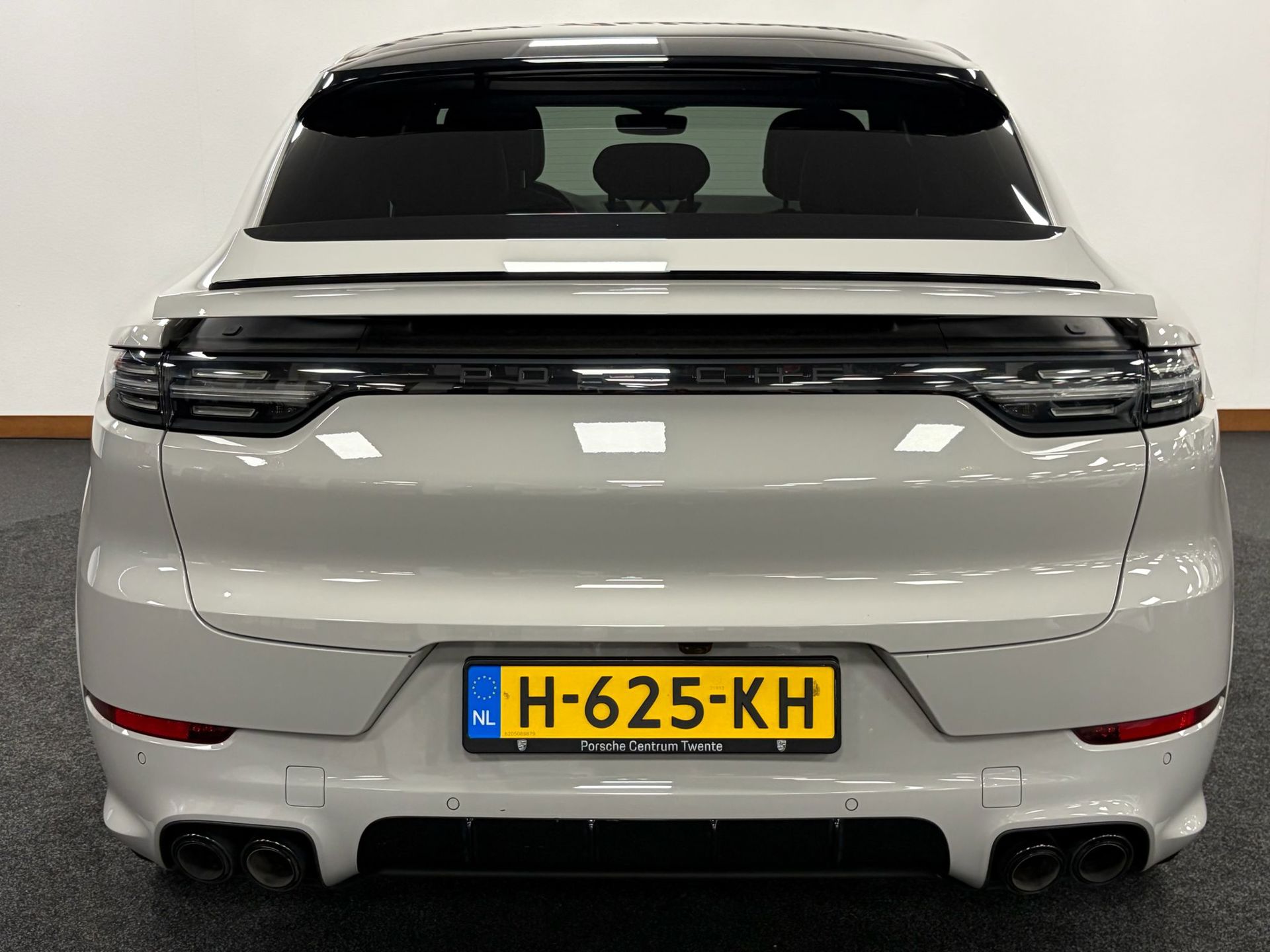 Foto van Porsche Cayenne E-hybrid