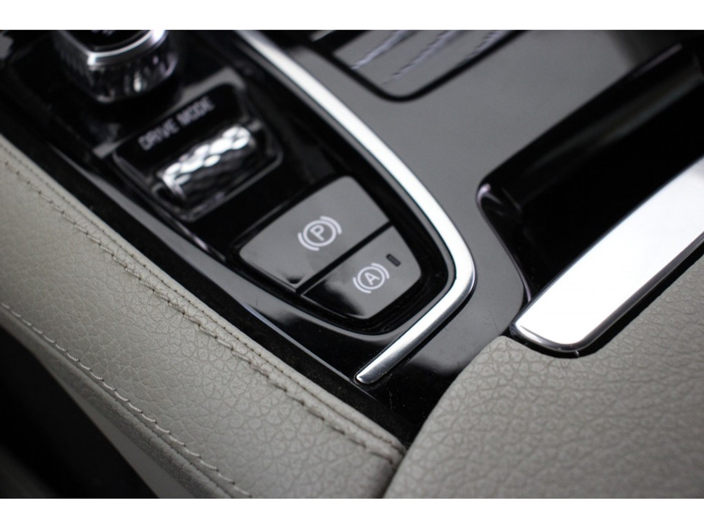 Foto van Volvo V60 T6 Twin Engine