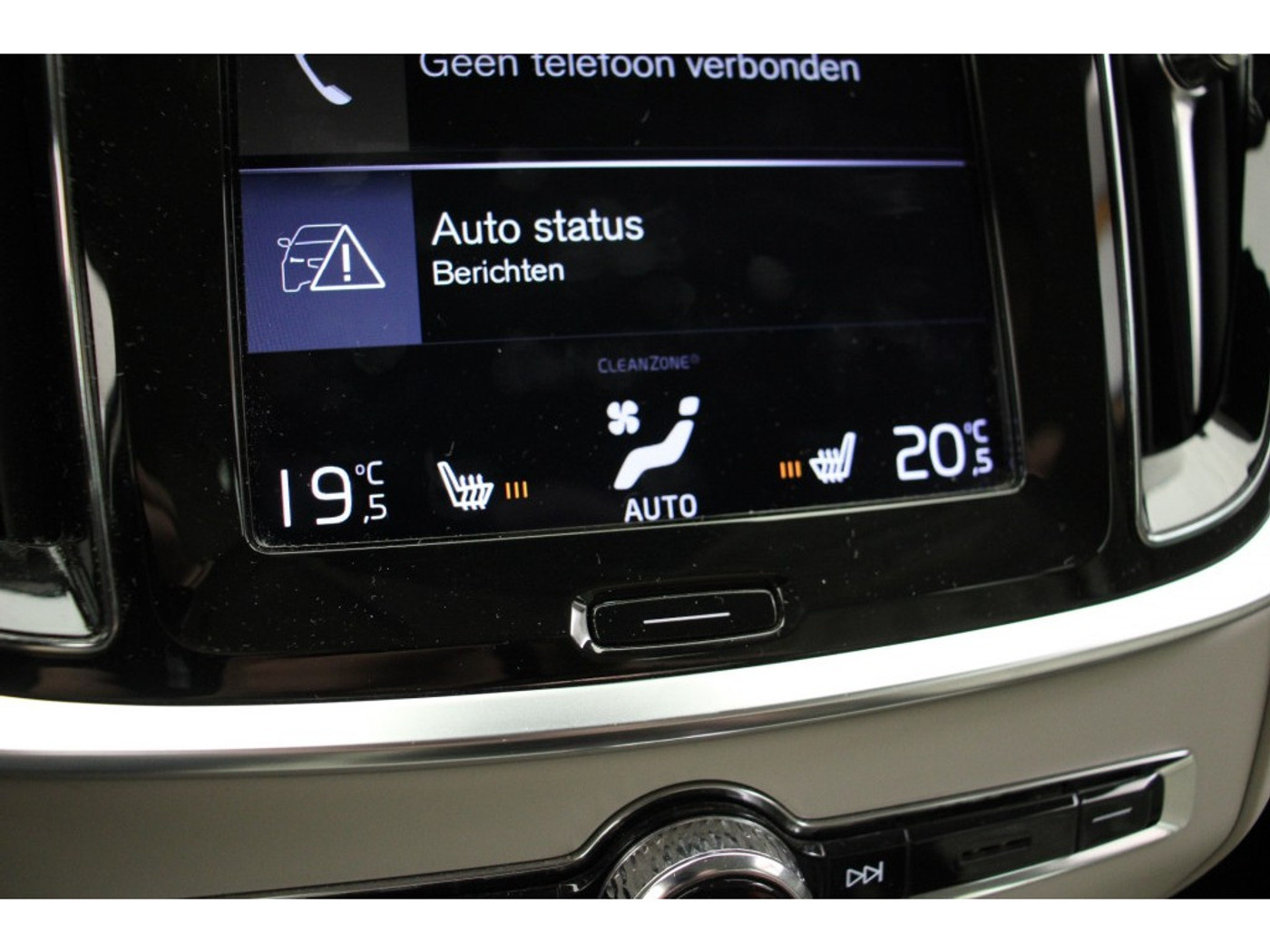 Foto van Volvo V60 T6 Twin Engine