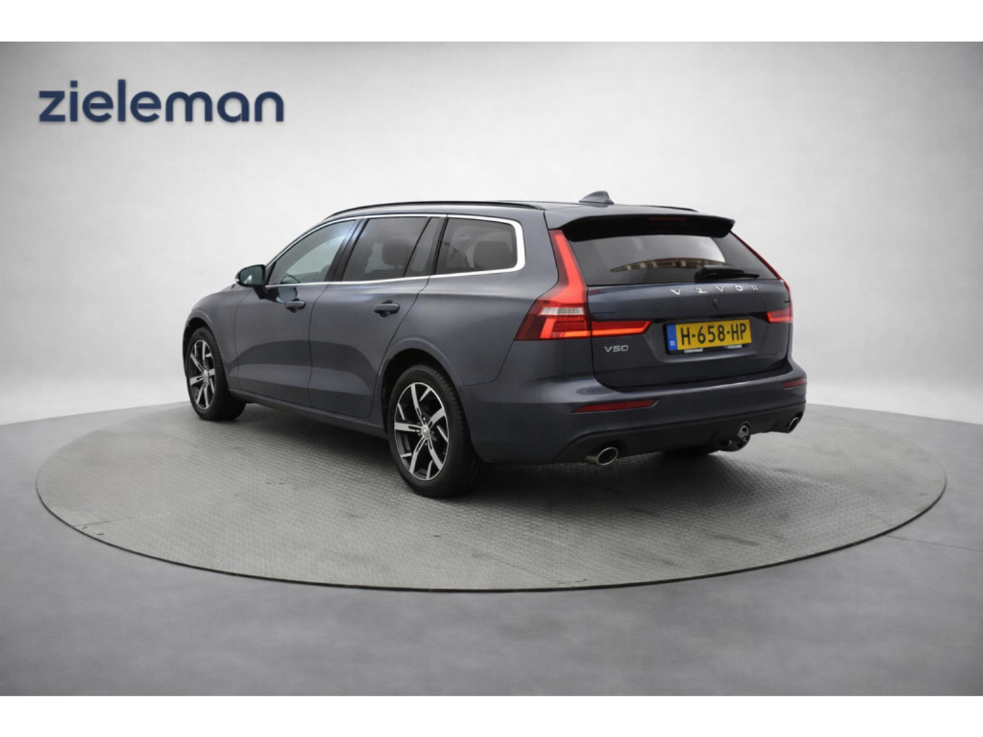 Foto van Volvo V60 T6 Twin Engine