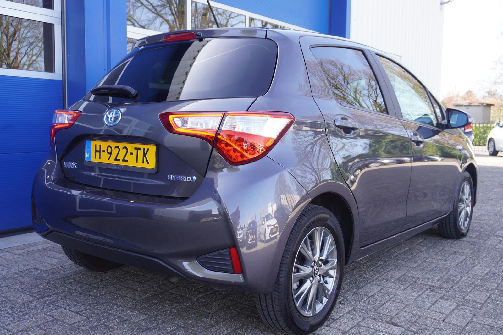 Foto van Toyota Toyota Yaris Hybrid
