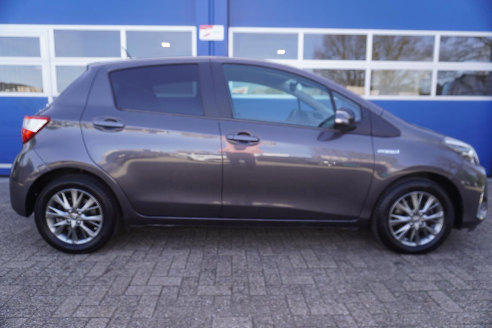 Foto van Toyota Toyota Yaris Hybrid